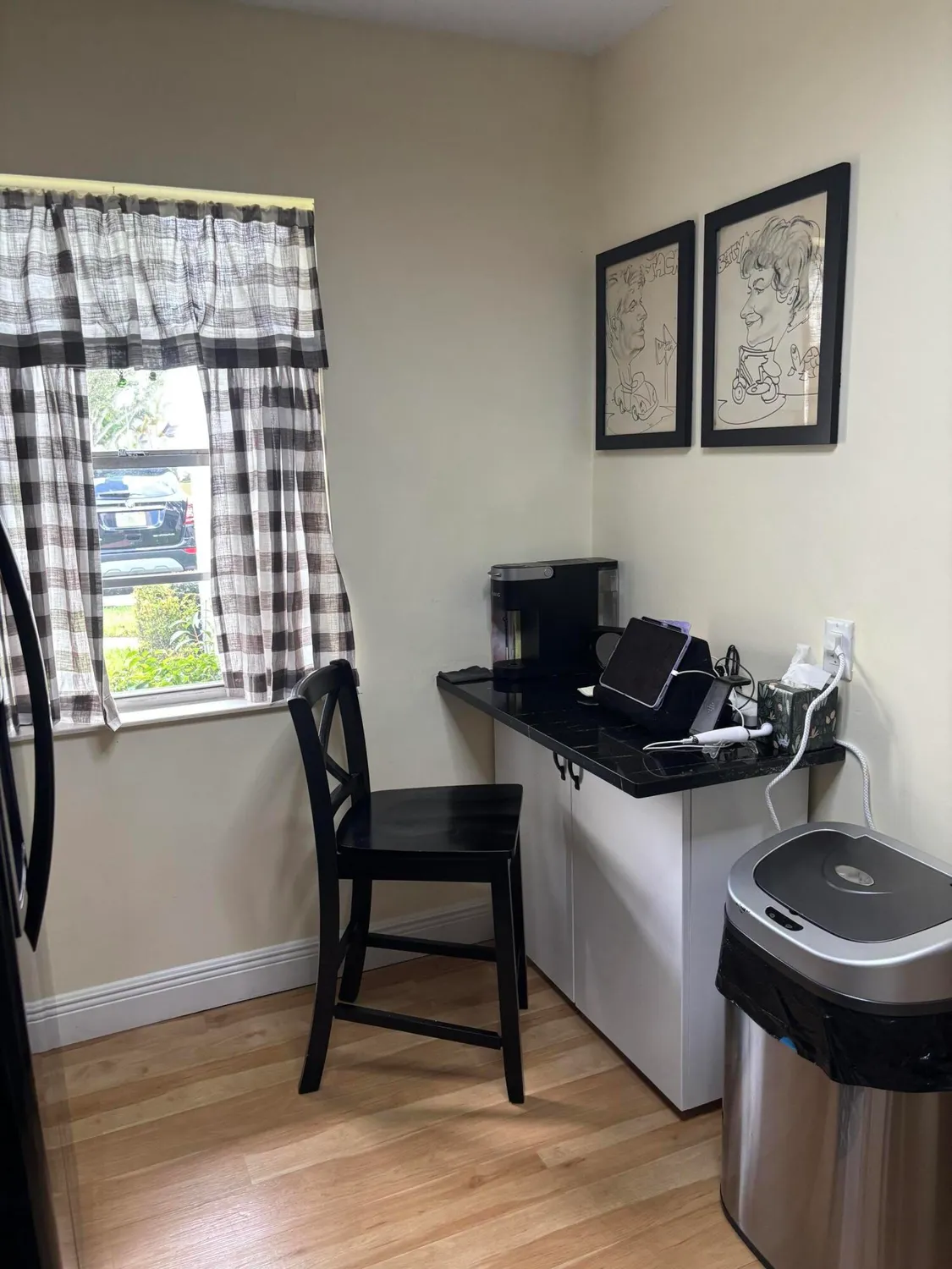 Property Slideshow image 15 of 35 | 143 lake susan dr, West Palm Beach, FL, 33411