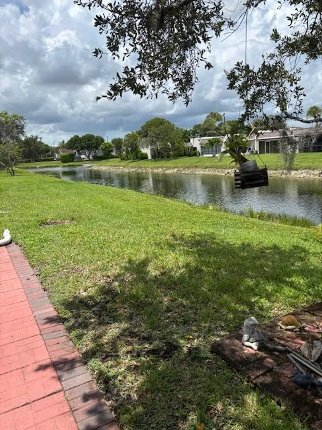 Property Slideshow image 34 of 35 | 143 lake susan dr, West Palm Beach, FL, 33411