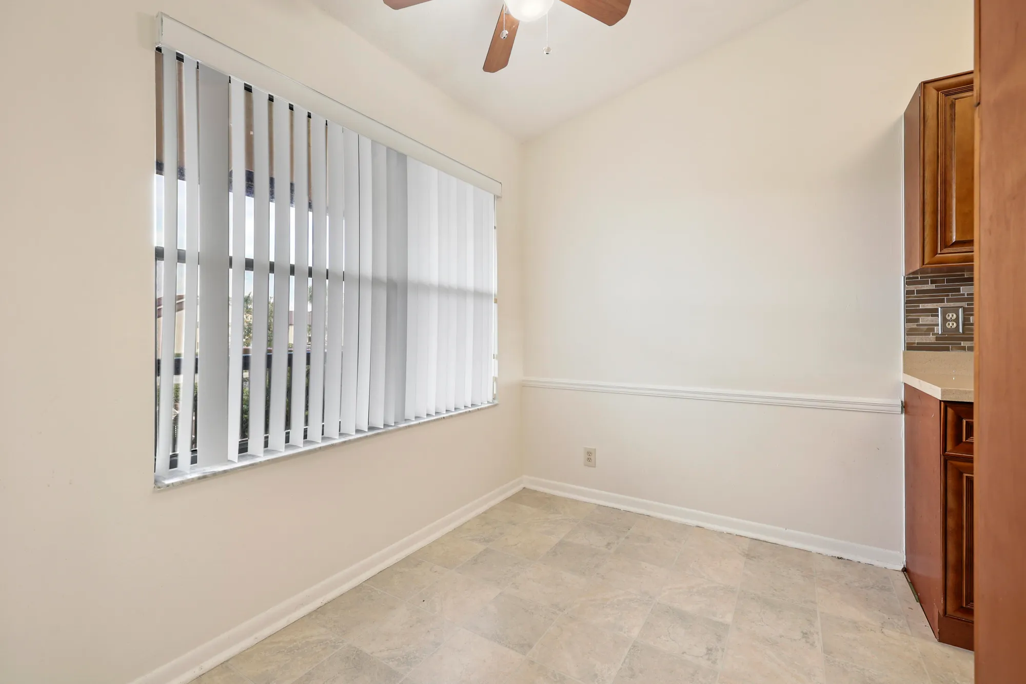 Property Slideshow image 9 of 24 | 4698 lucerne lakes blvd 202, Lake Worth, FL, 33467