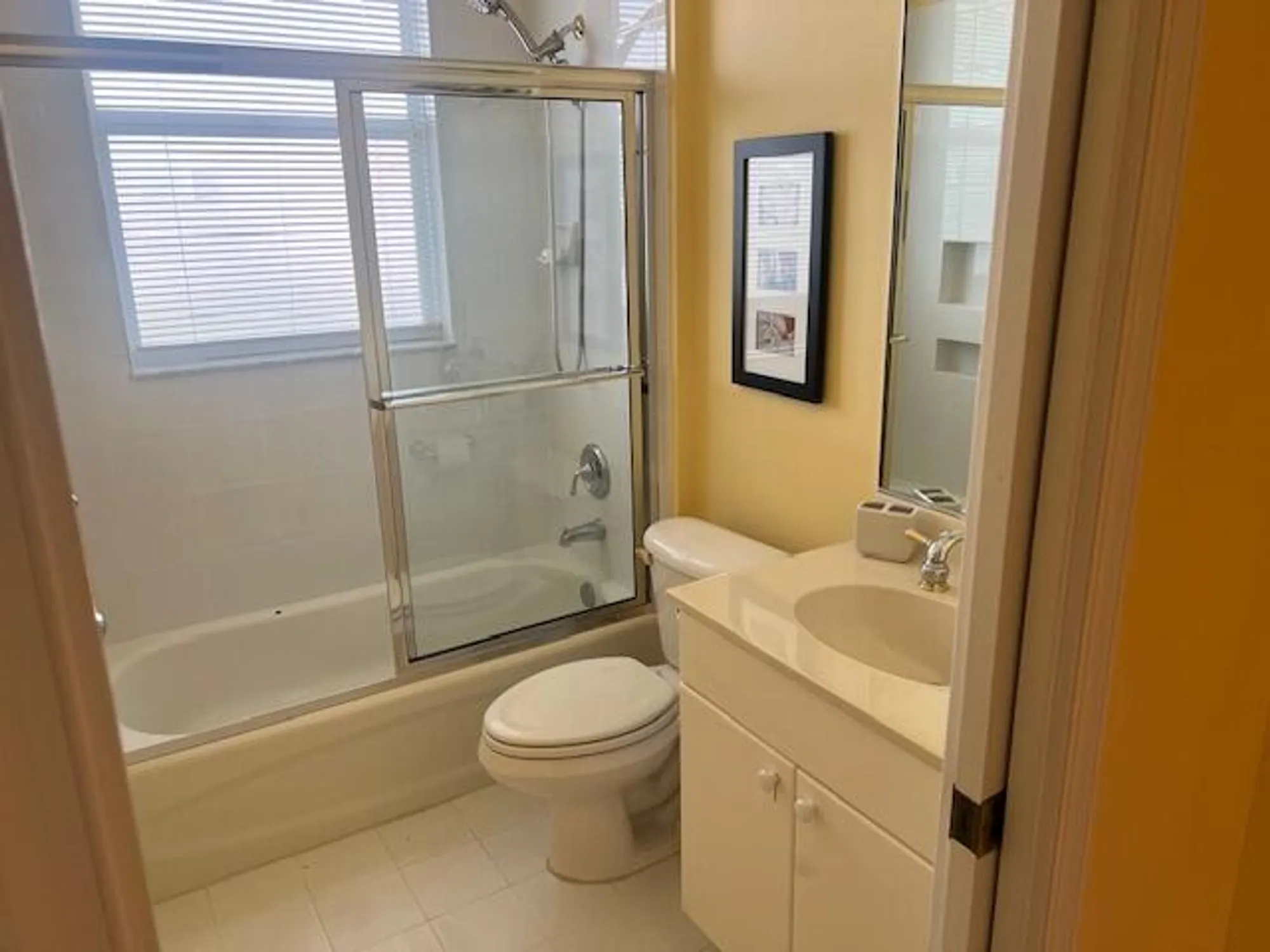 Property Slideshow image 17 of 20 | 10036 diamond lake rd, Boynton Beach, FL, 33437