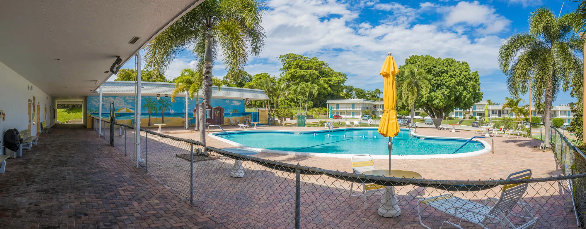 Property Slideshow image 2 of 21 | 2960 lake osborne dr 206, Lake Worth Beach, FL, 33461