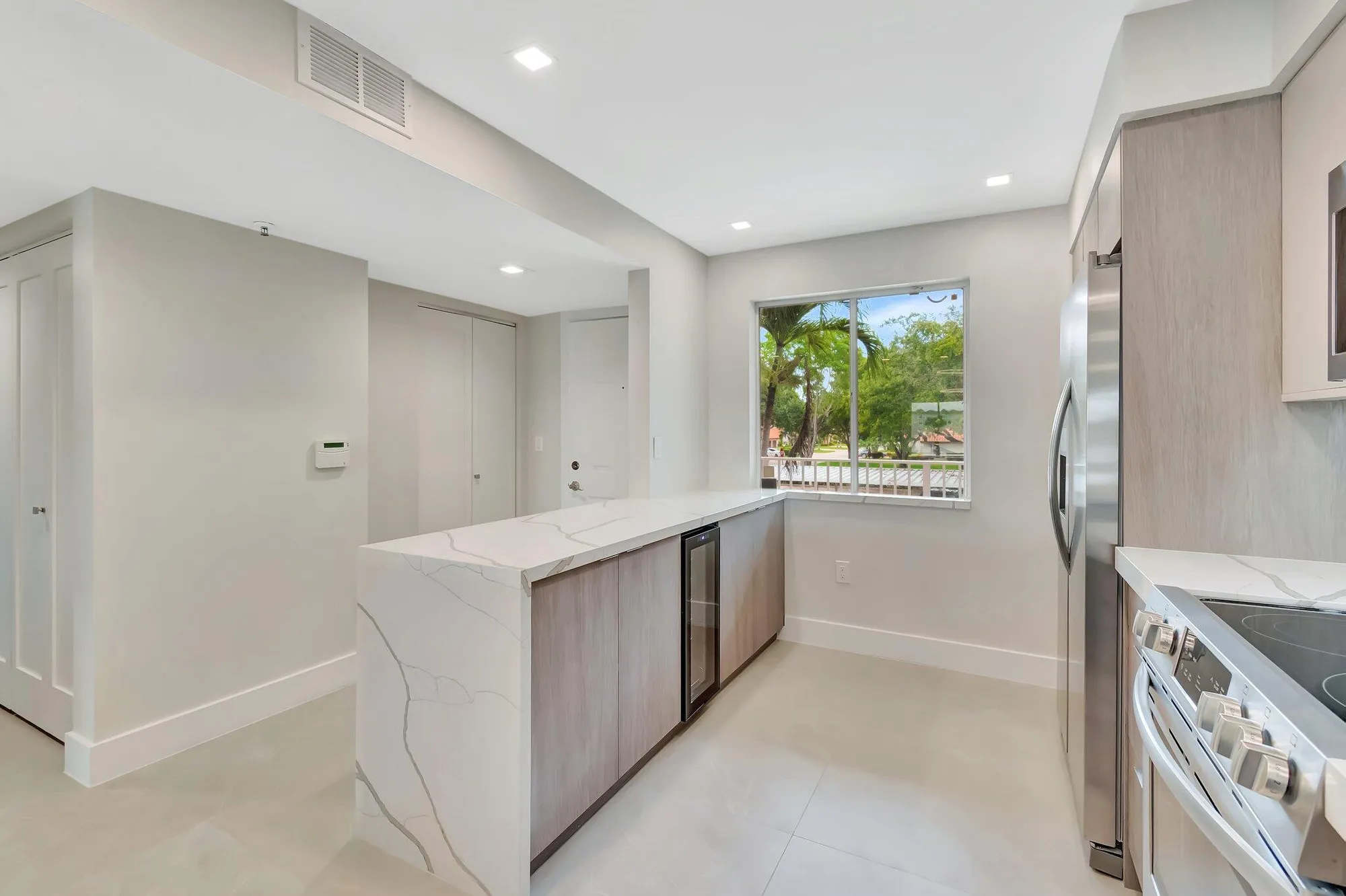 Property Slideshow image 4 of 48 | 14095 royal vista dr apt 202, Delray Beach, FL, 33484