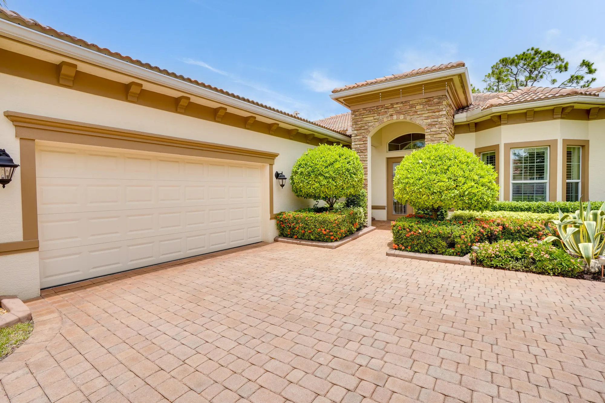 Property Slideshow image 5 of 76 | 10227 sw visconti way, Port Saint Lucie, FL, 34986