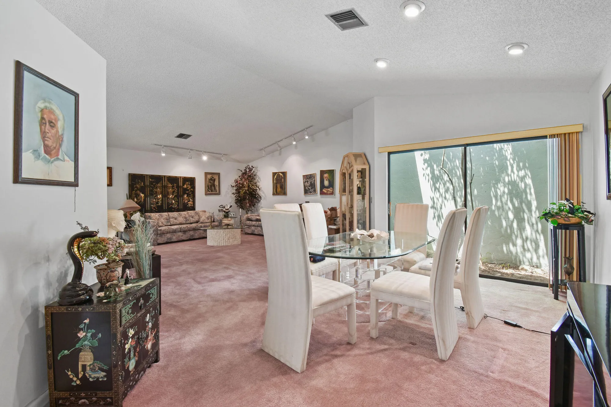 Property Slideshow image 18 of 34 | 3180 nw 6th st, Delray Beach, FL, 33445