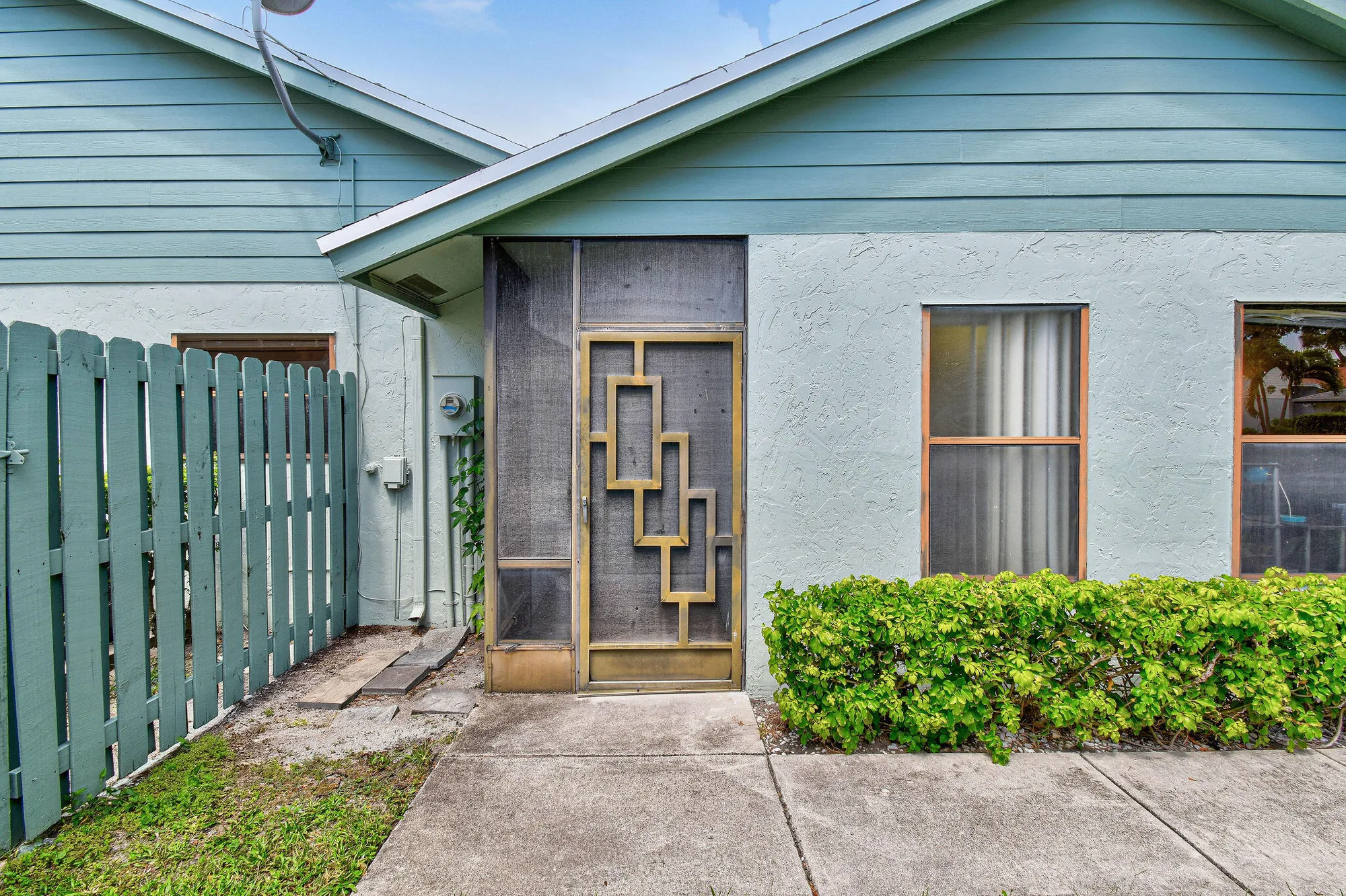 Property Slideshow image 7 of 34 | 3180 nw 6th st, Delray Beach, FL, 33445