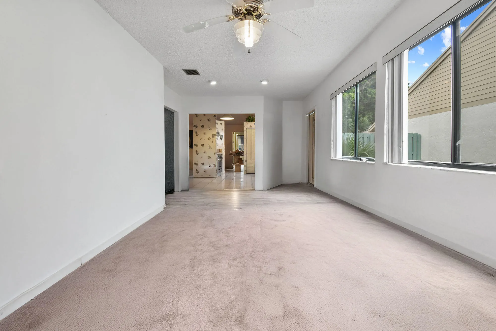 Property Slideshow image 19 of 34 | 3180 nw 6th st, Delray Beach, FL, 33445