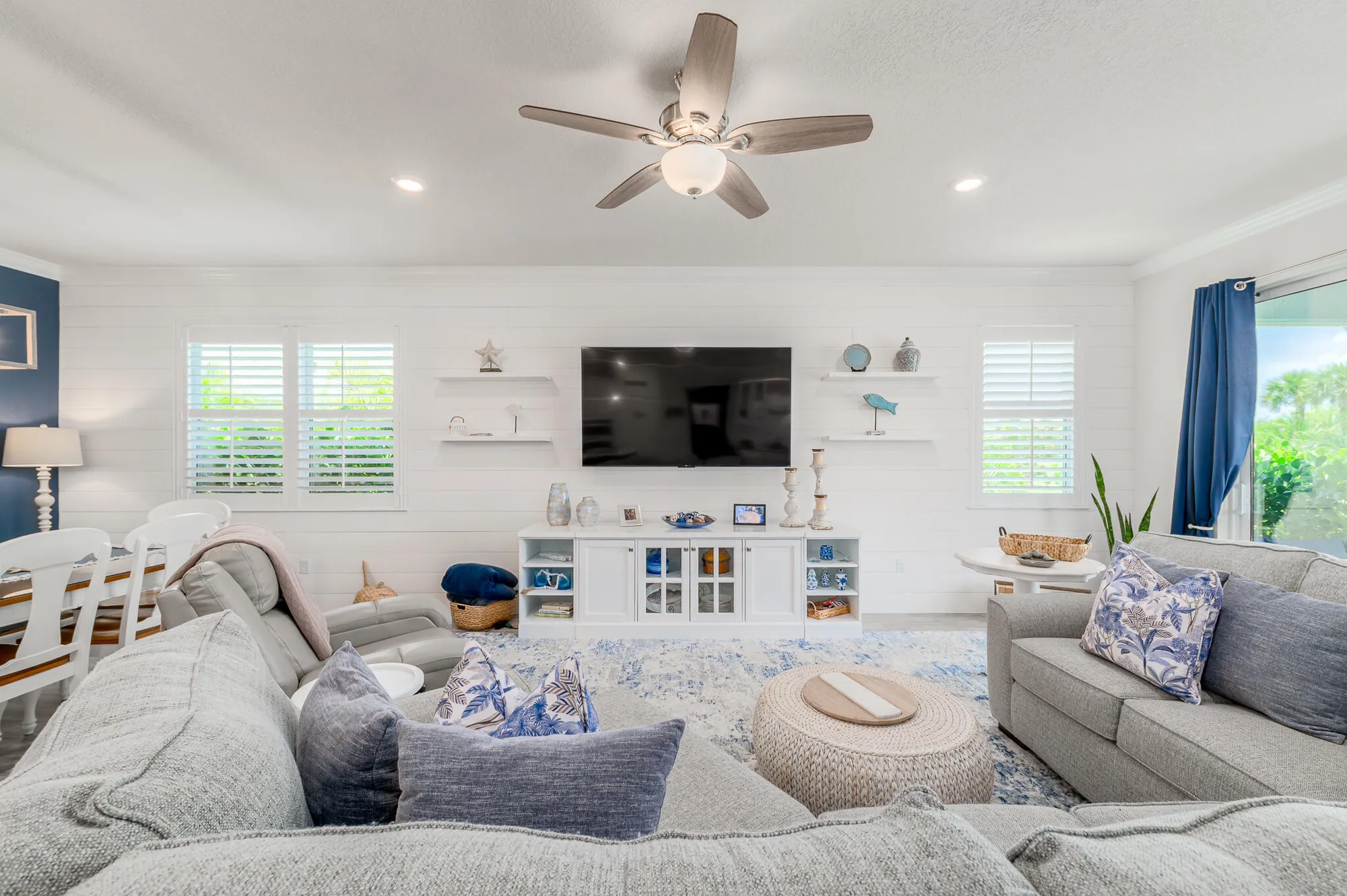 Property Slideshow image 5 of 39 | 13129 sw vermillion cir, Port Saint Lucie, FL, 34987