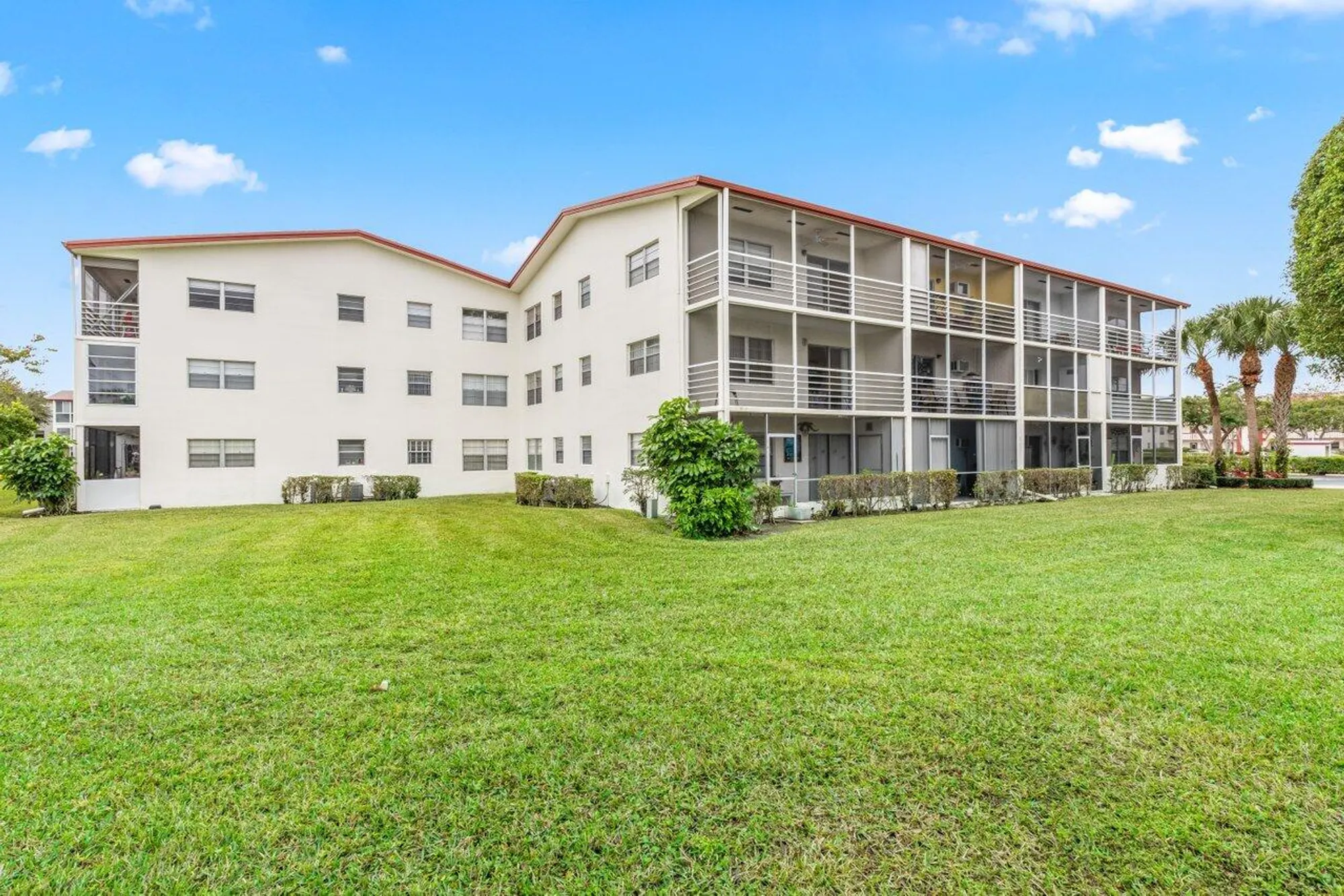 Property Slideshow image 16 of 24 | 228 brighton f, Boca Raton, FL, 33434