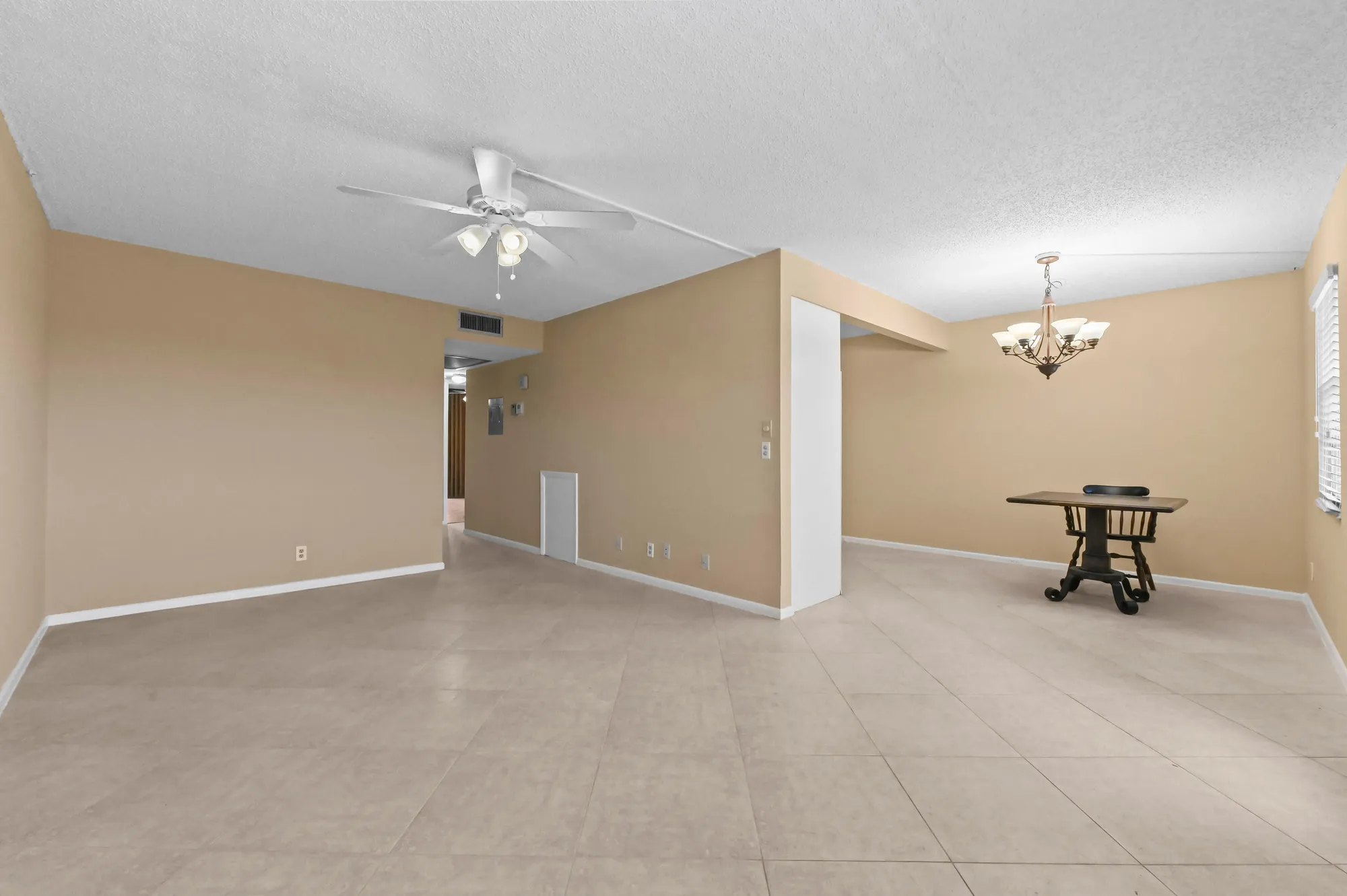 Property Slideshow image 6 of 24 | 3046 newcastle c, Boca Raton, FL, 33434