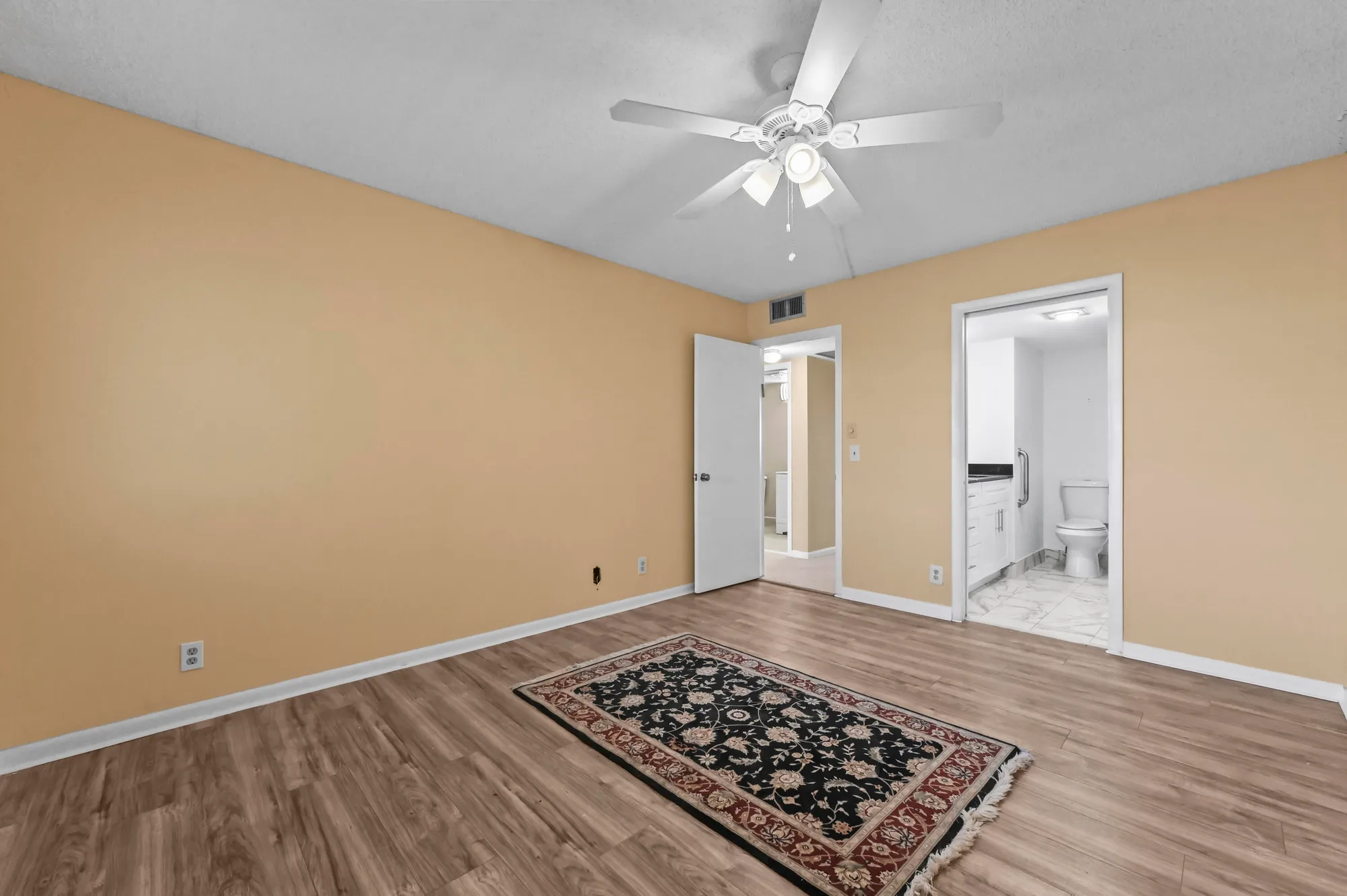 Property Slideshow image 17 of 24 | 3046 newcastle c, Boca Raton, FL, 33434