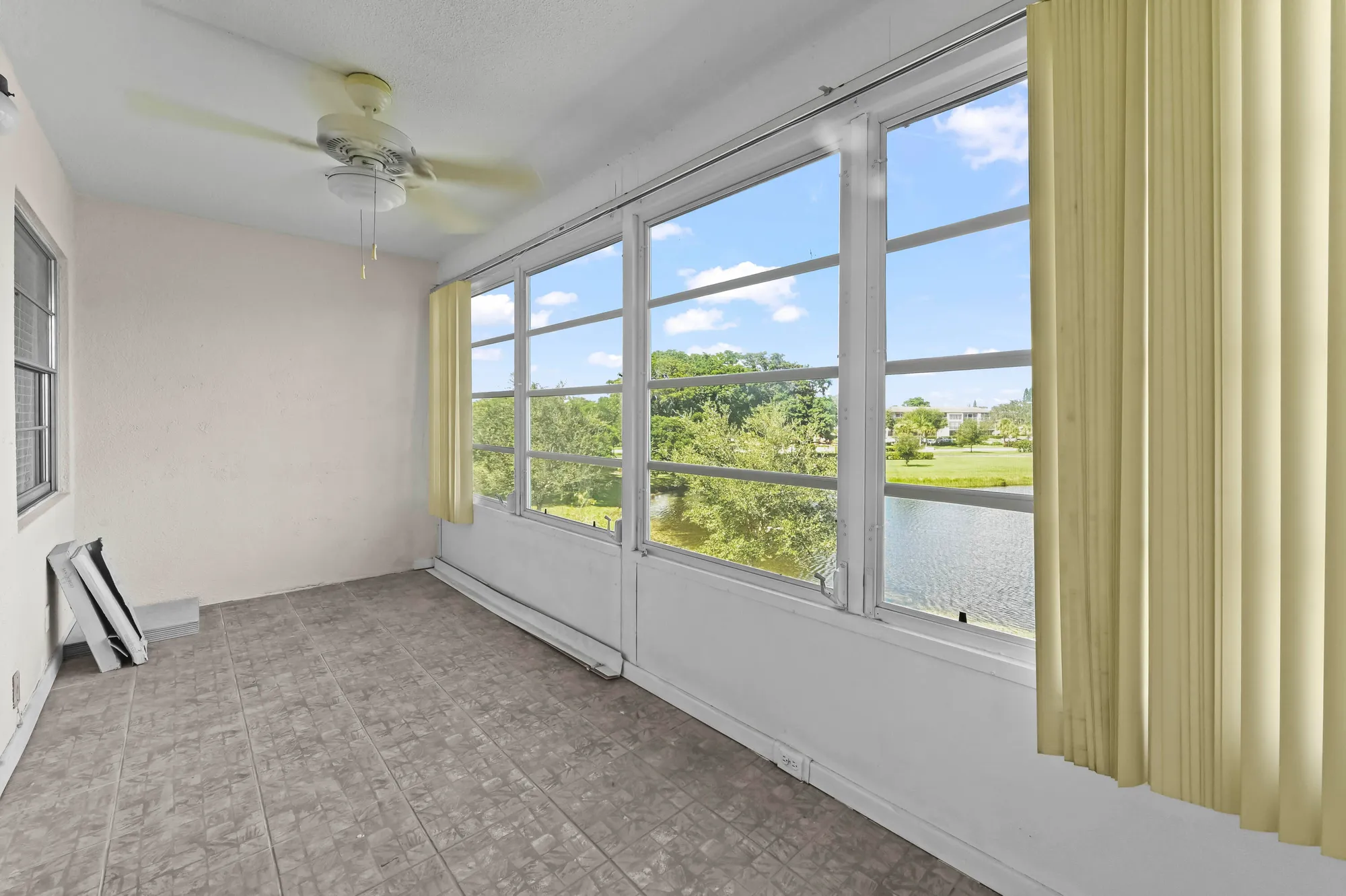 Property Slideshow image 20 of 24 | 3046 newcastle c, Boca Raton, FL, 33434