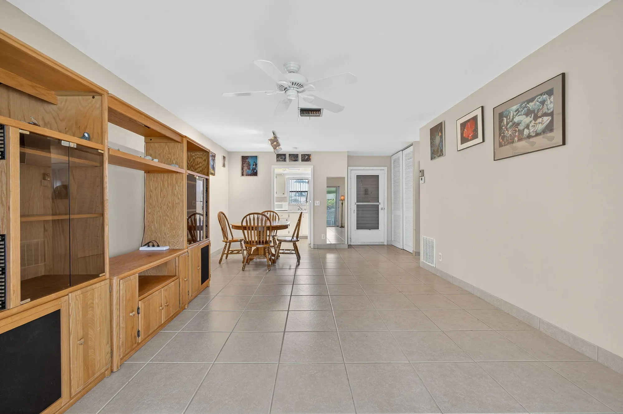 Property Slideshow image 12 of 39 | 2691 dudley dr a, West Palm Beach, FL, 33415