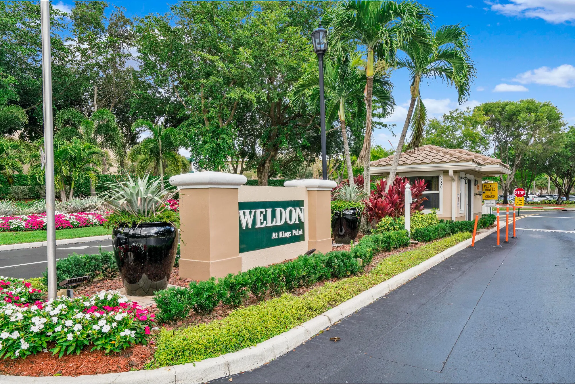 Property Slideshow image 20 of 24 | 9575 weldon cir c313, Tamarac, FL, 33321