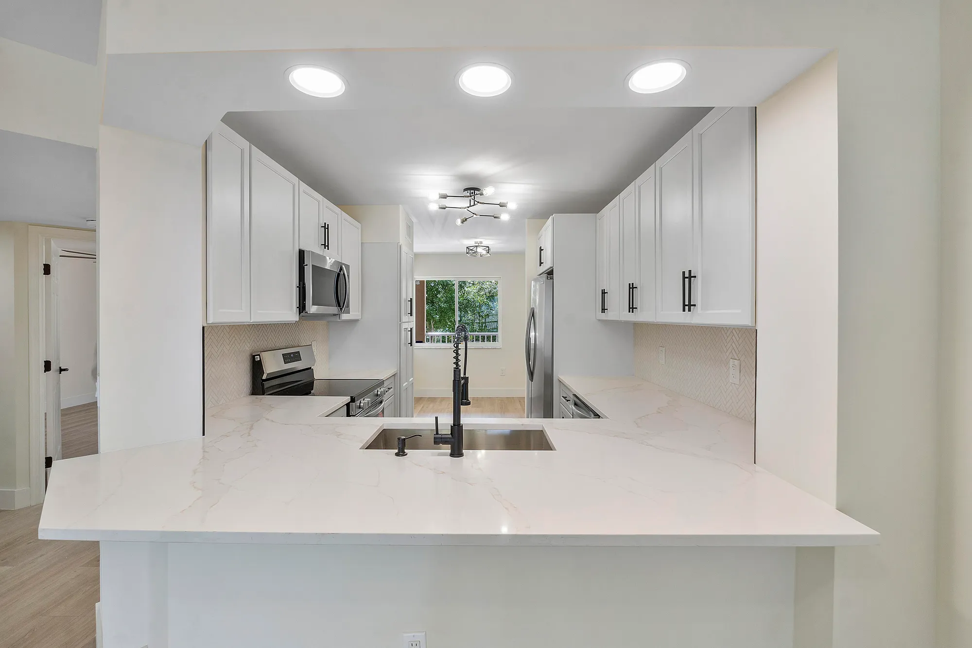 Property Slideshow image 1 of 24 | 9575 weldon cir c313, Tamarac, FL, 33321