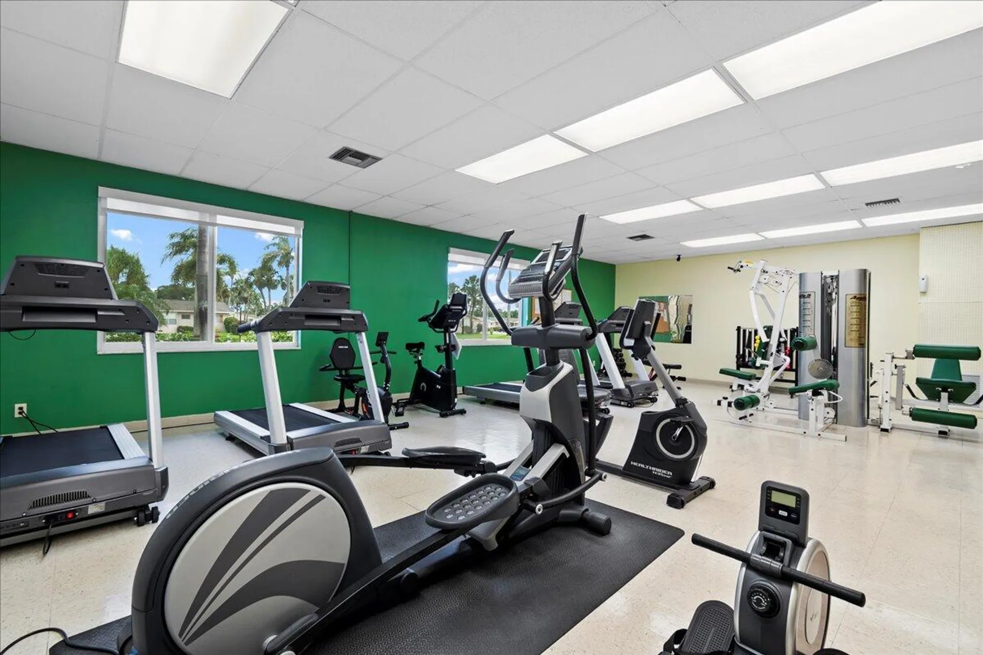 Property Slideshow image 34 of 39 | 2691 dudley dr a, West Palm Beach, FL, 33415