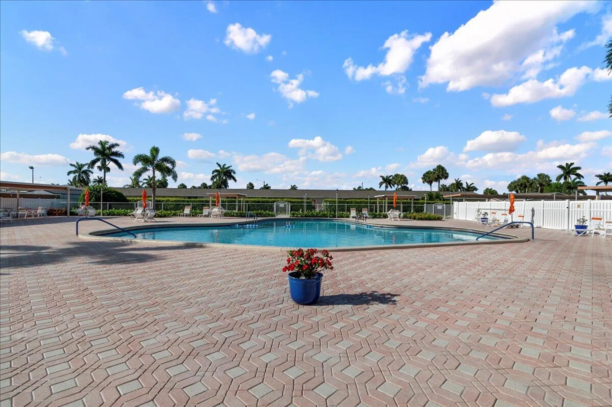 Property Slideshow image 37 of 39 | 2691 dudley dr a, West Palm Beach, FL, 33415
