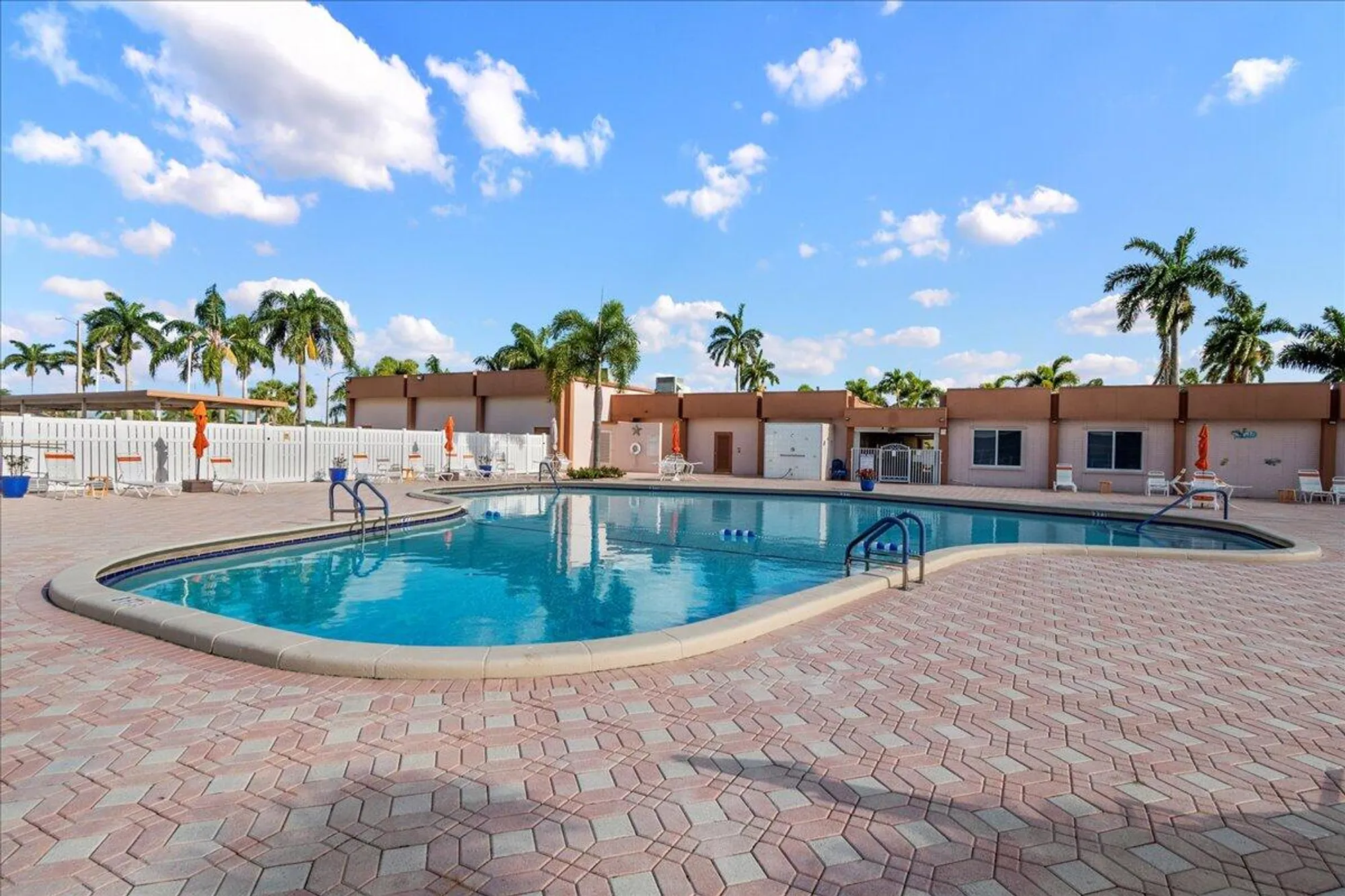 Property Slideshow image 38 of 39 | 2691 dudley dr a, West Palm Beach, FL, 33415