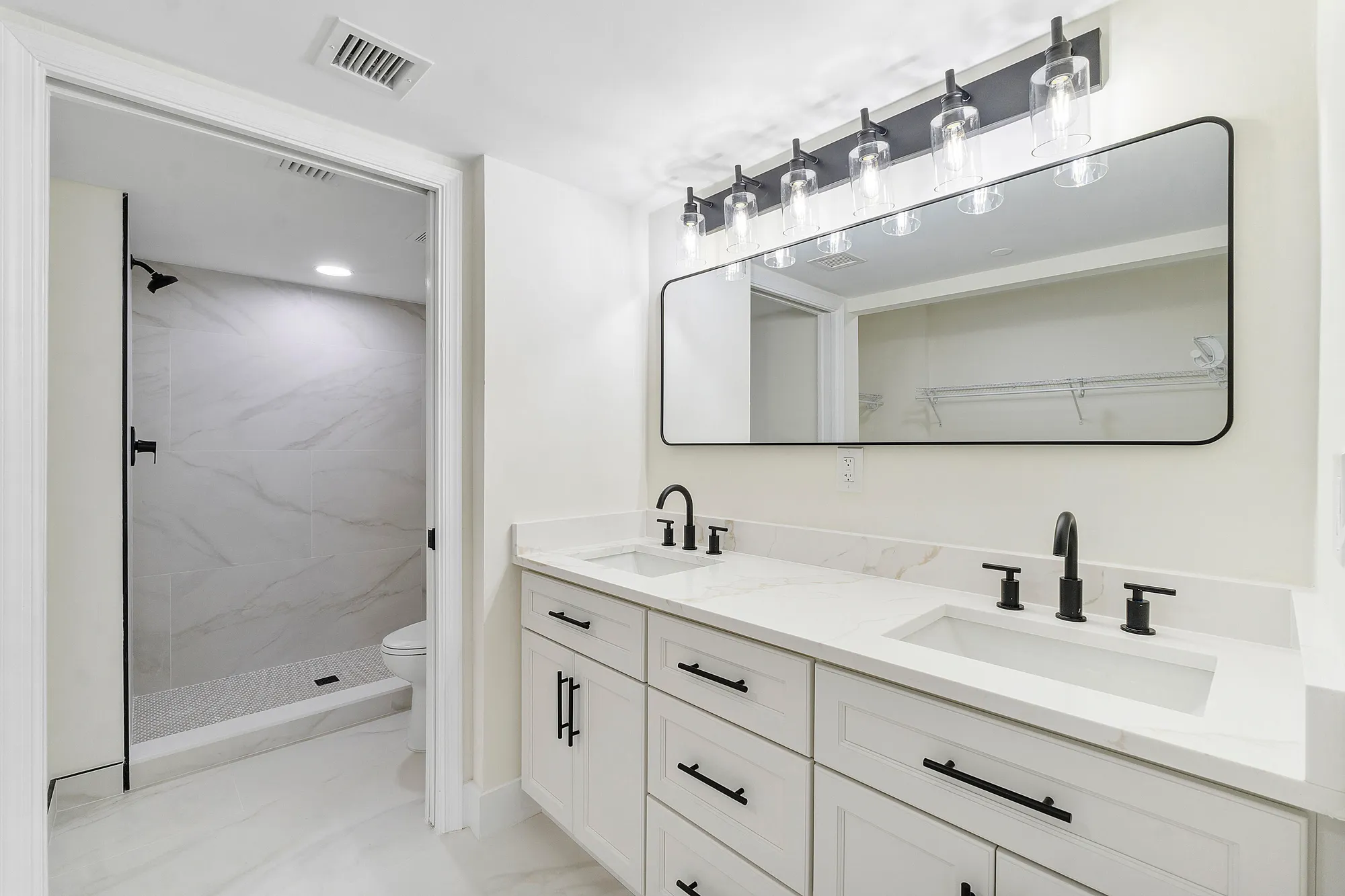 Property Slideshow image 11 of 24 | 9575 weldon cir c313, Tamarac, FL, 33321