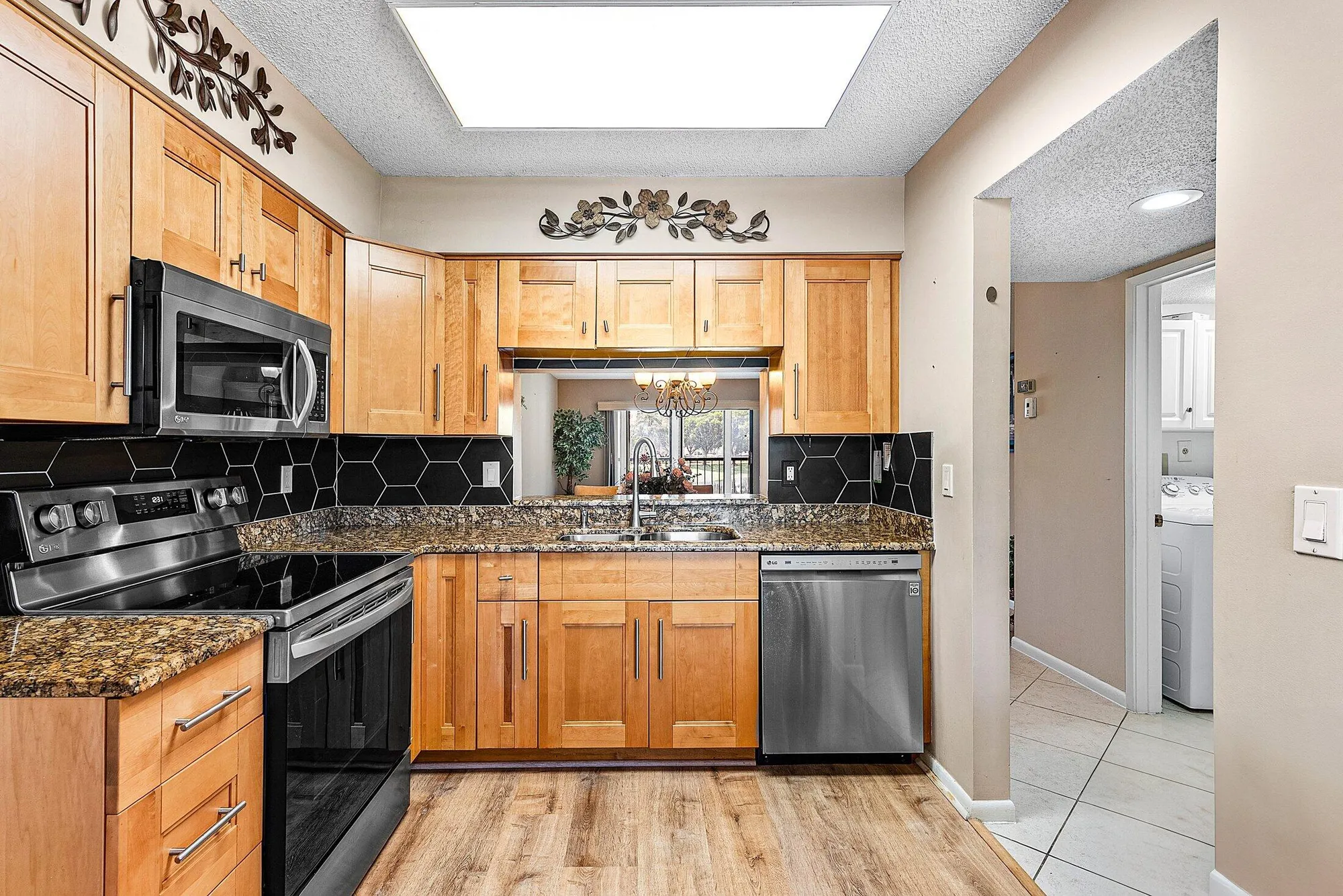 Property Slideshow image 5 of 58 | 7280 amberly ln apt 208, Delray Beach, FL, 33446