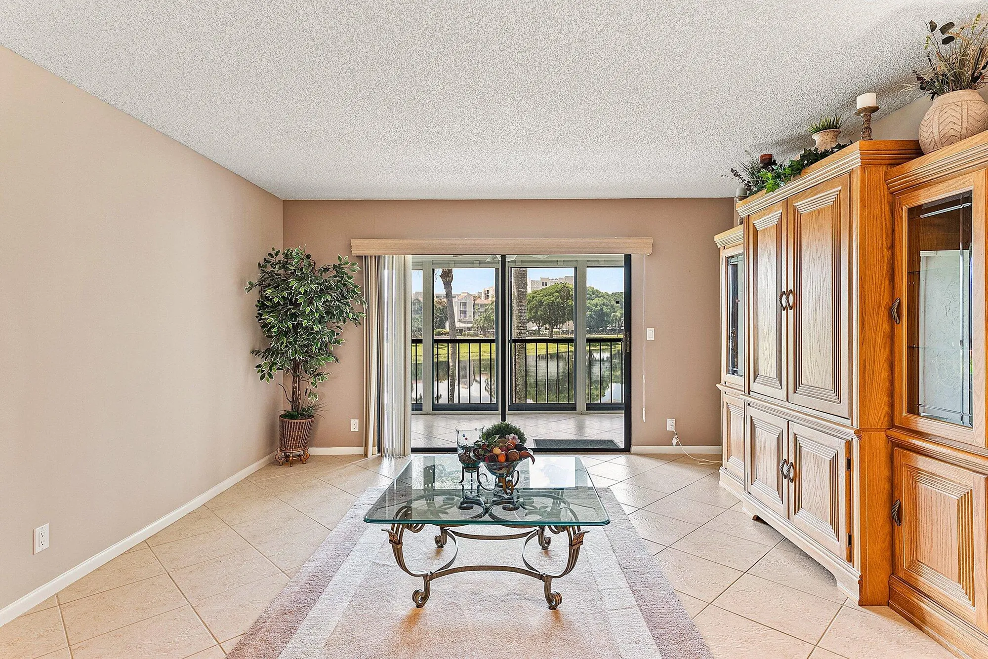 Property Slideshow image 13 of 58 | 7280 amberly ln apt 208, Delray Beach, FL, 33446