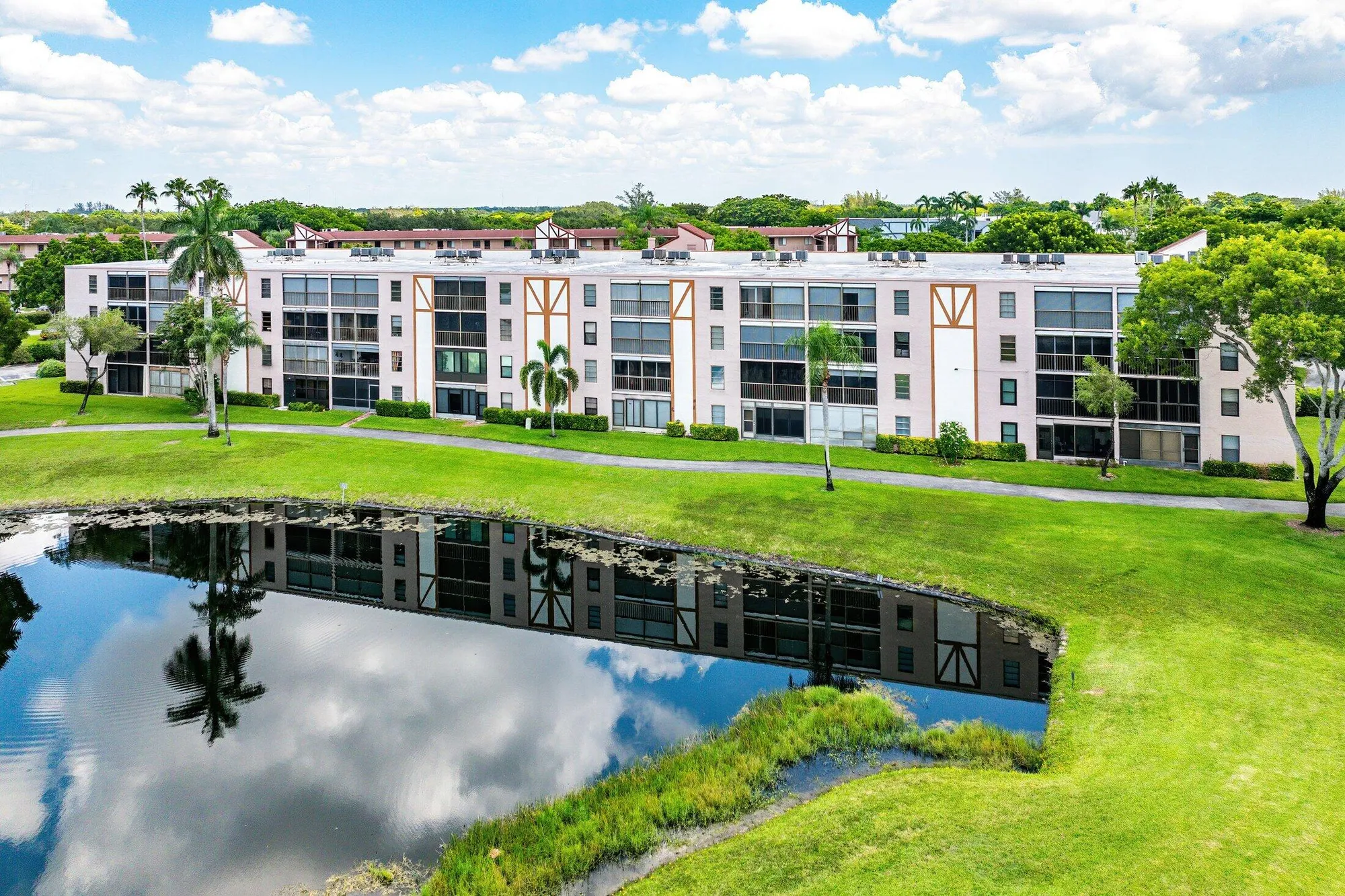 Property Slideshow image 36 of 58 | 7280 amberly ln apt 208, Delray Beach, FL, 33446