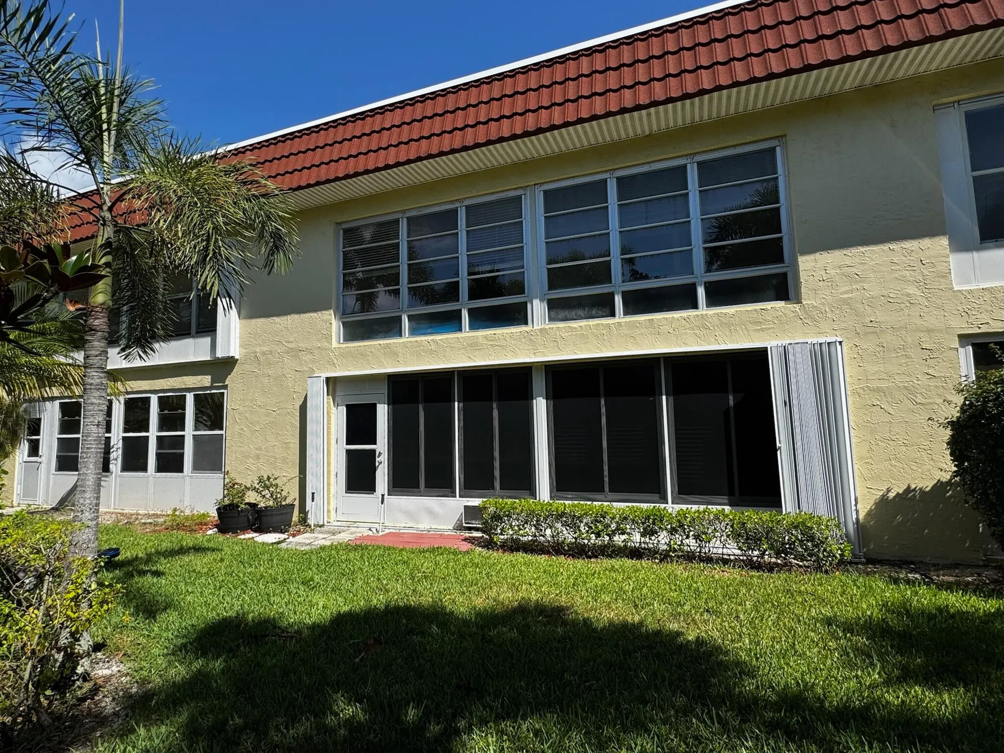 Property Slideshow image 20 of 25 | 1181 carlton ct apt 103, Fort Pierce, FL, 34949
