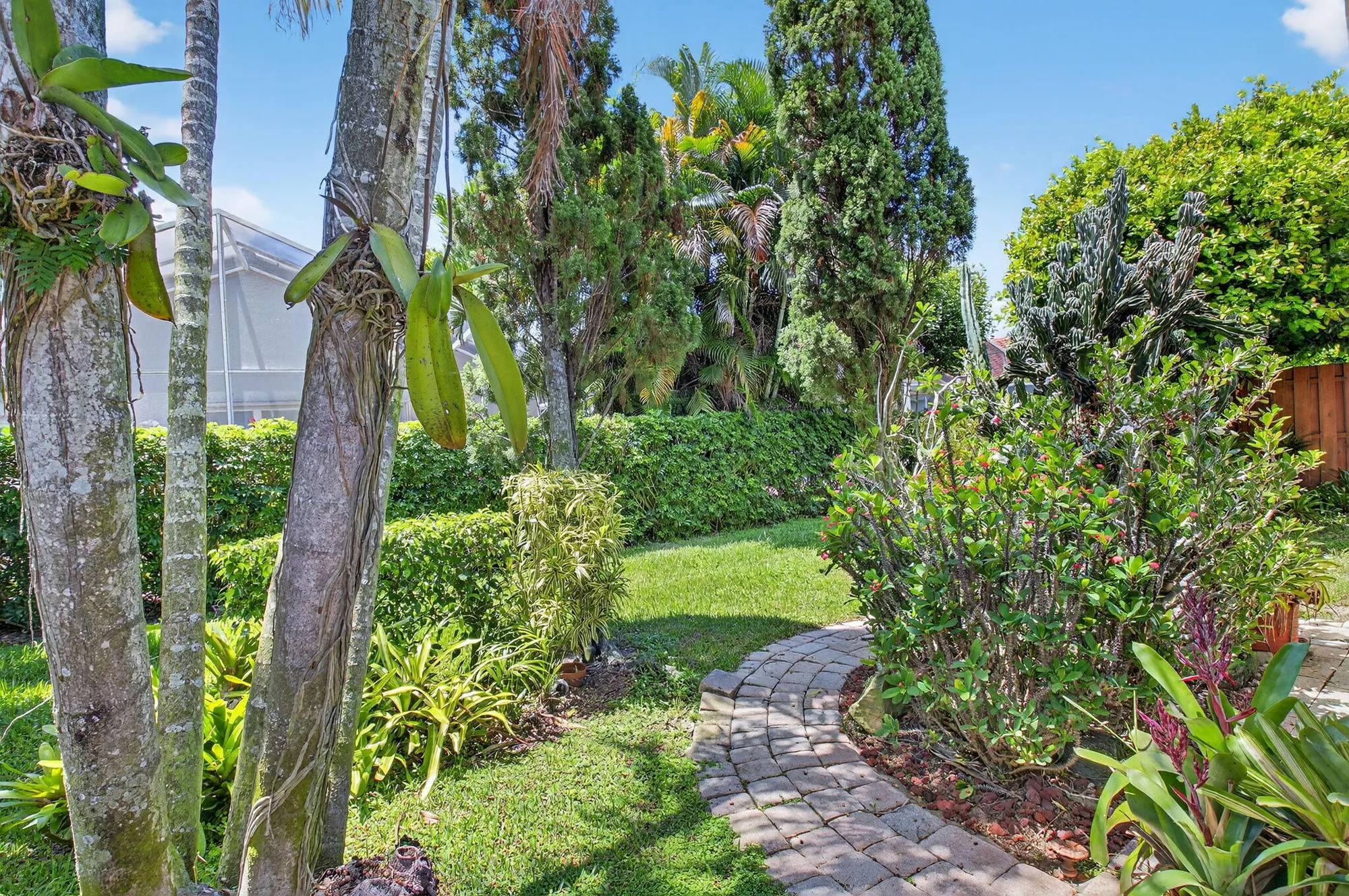 Property Slideshow image 43 of 90 | 11563 colonnade dr, Boynton Beach, FL, 33437