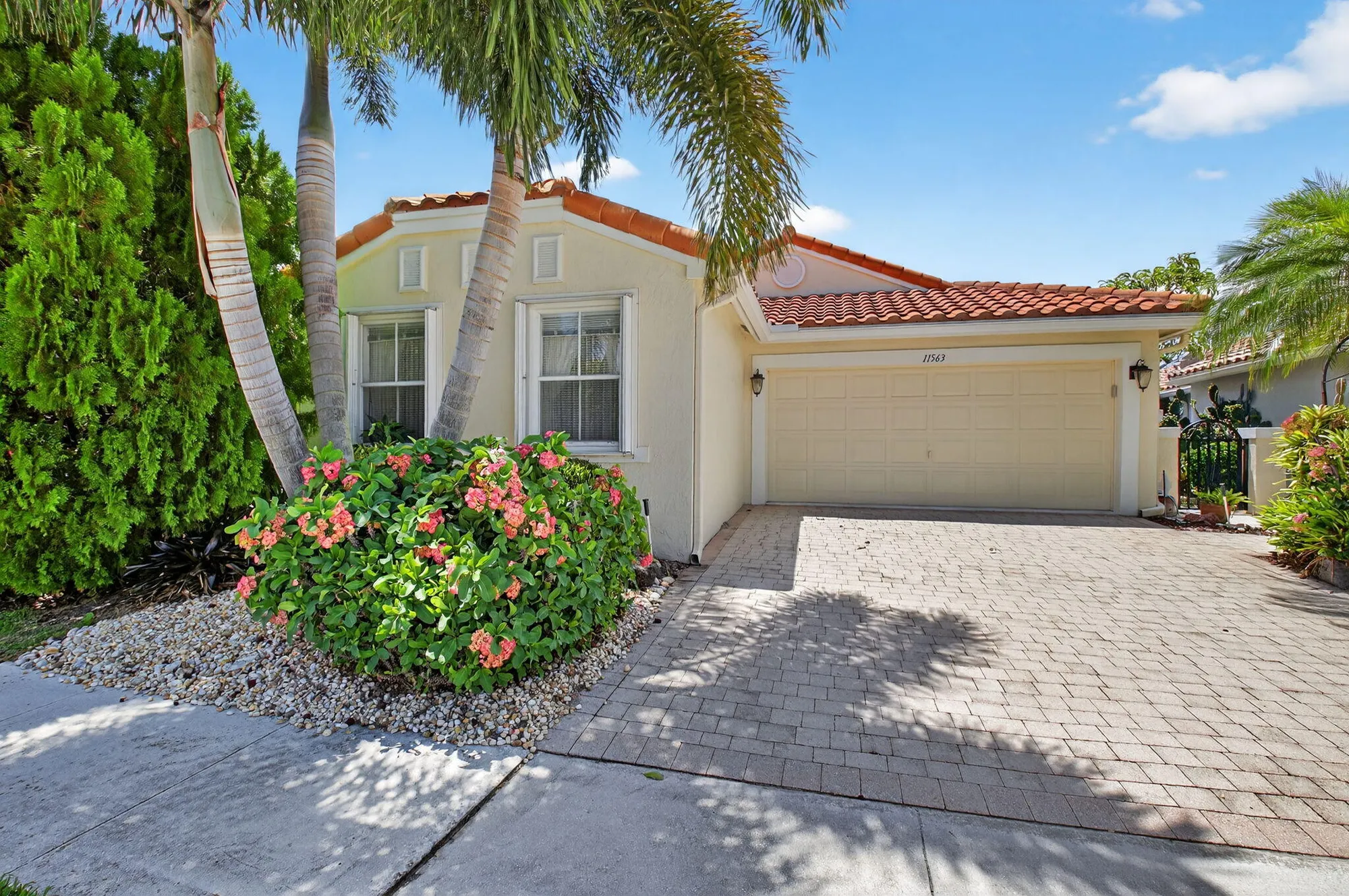 Property Slideshow image 46 of 90 | 11563 colonnade dr, Boynton Beach, FL, 33437