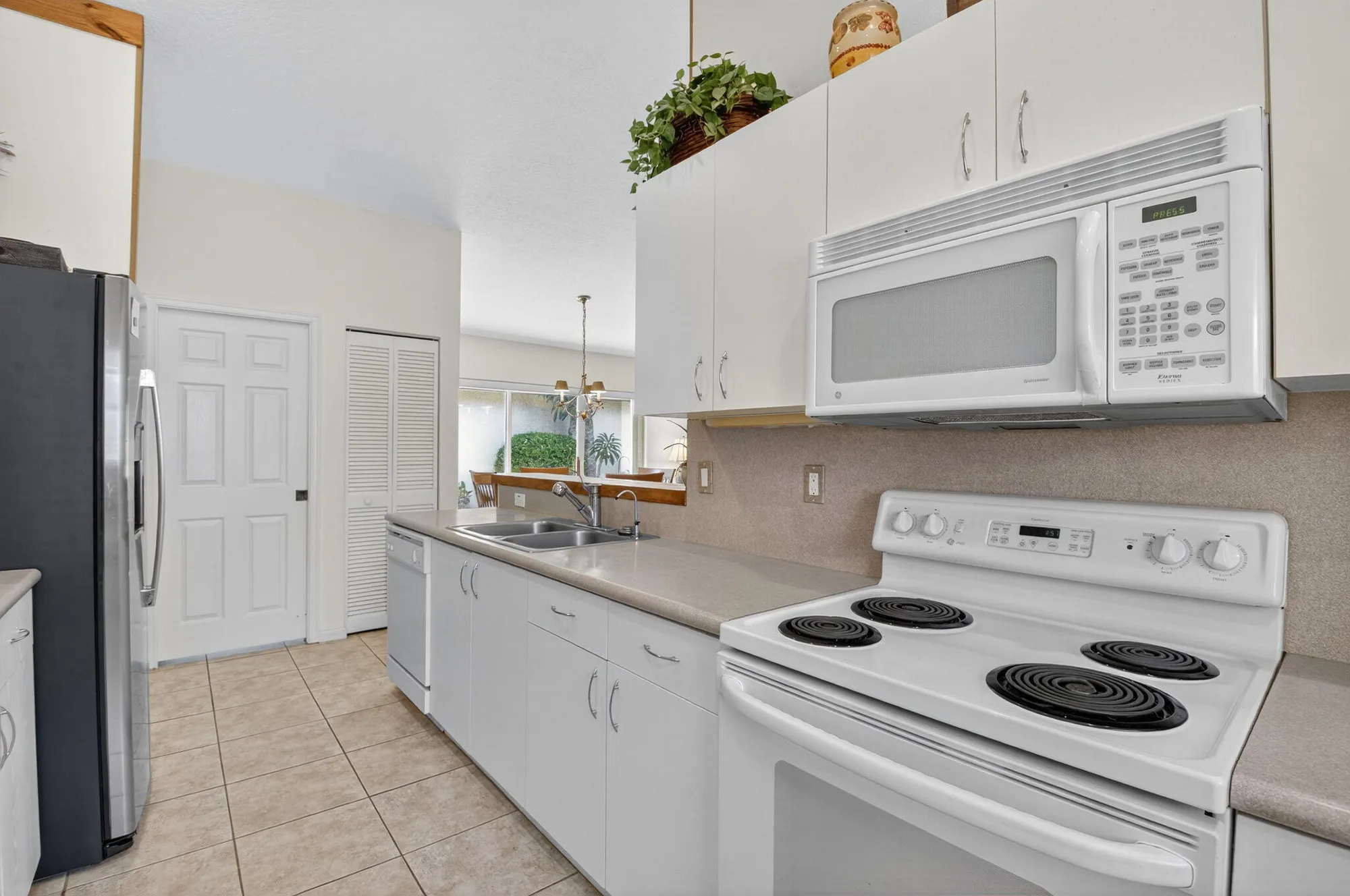 Property Slideshow image 17 of 90 | 11563 colonnade dr, Boynton Beach, FL, 33437