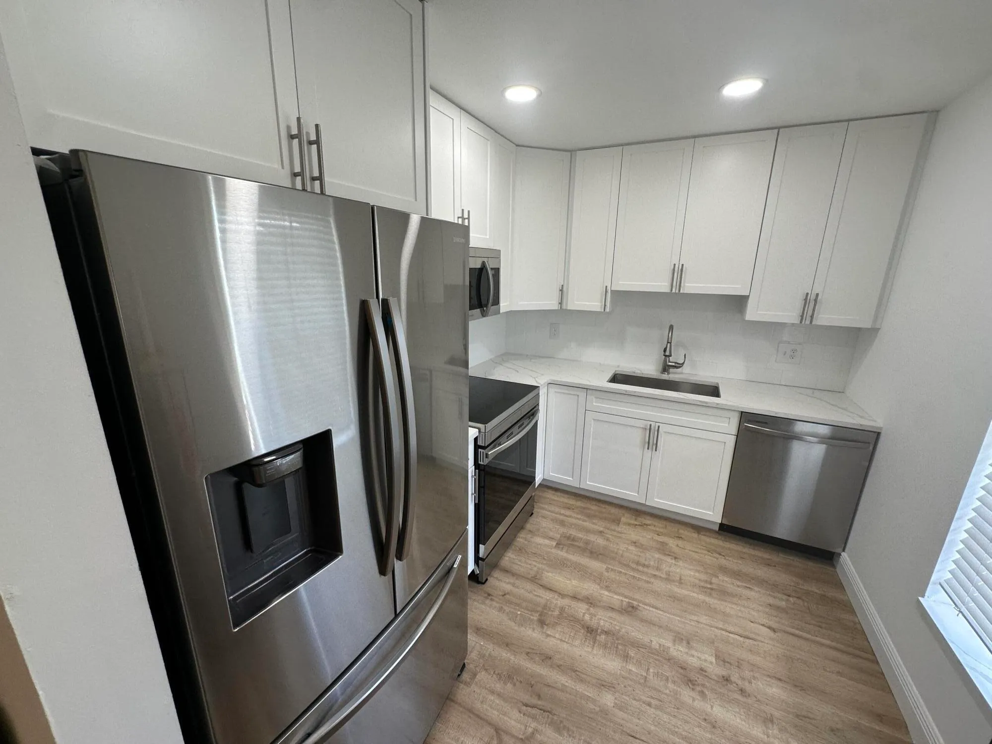 Property Slideshow image 6 of 31 | 404 bennington ln, Lake Worth, FL, 33467