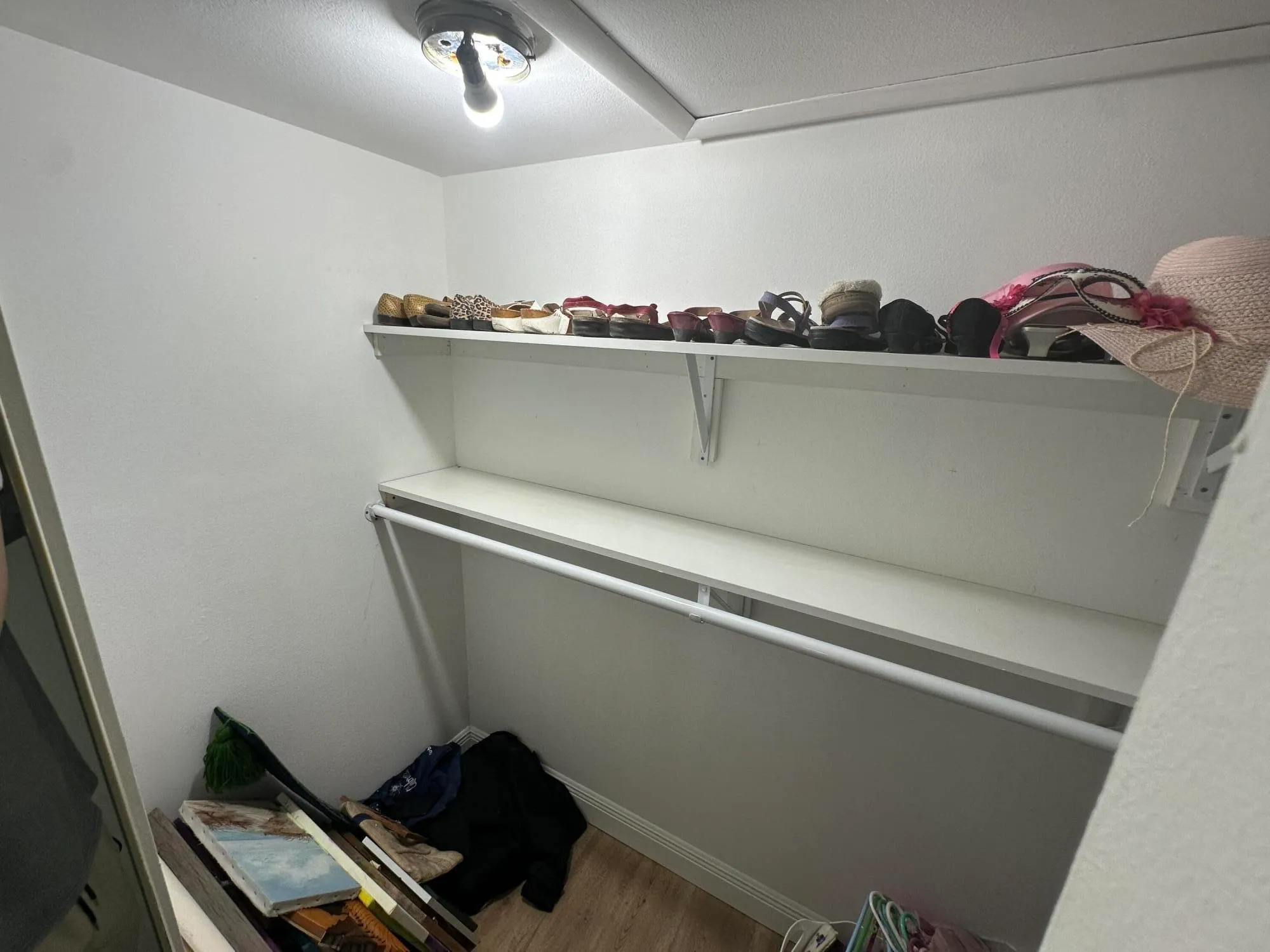 Property Slideshow image 12 of 31 | 404 bennington ln, Lake Worth, FL, 33467