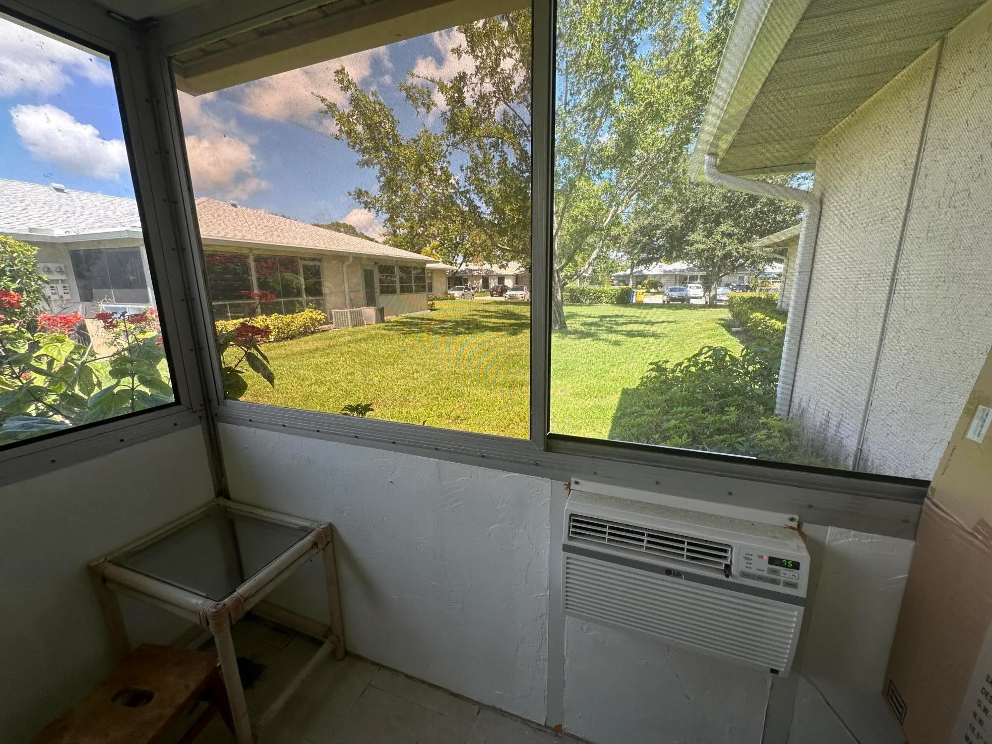 Property Slideshow image 18 of 31 | 404 bennington ln, Lake Worth, FL, 33467