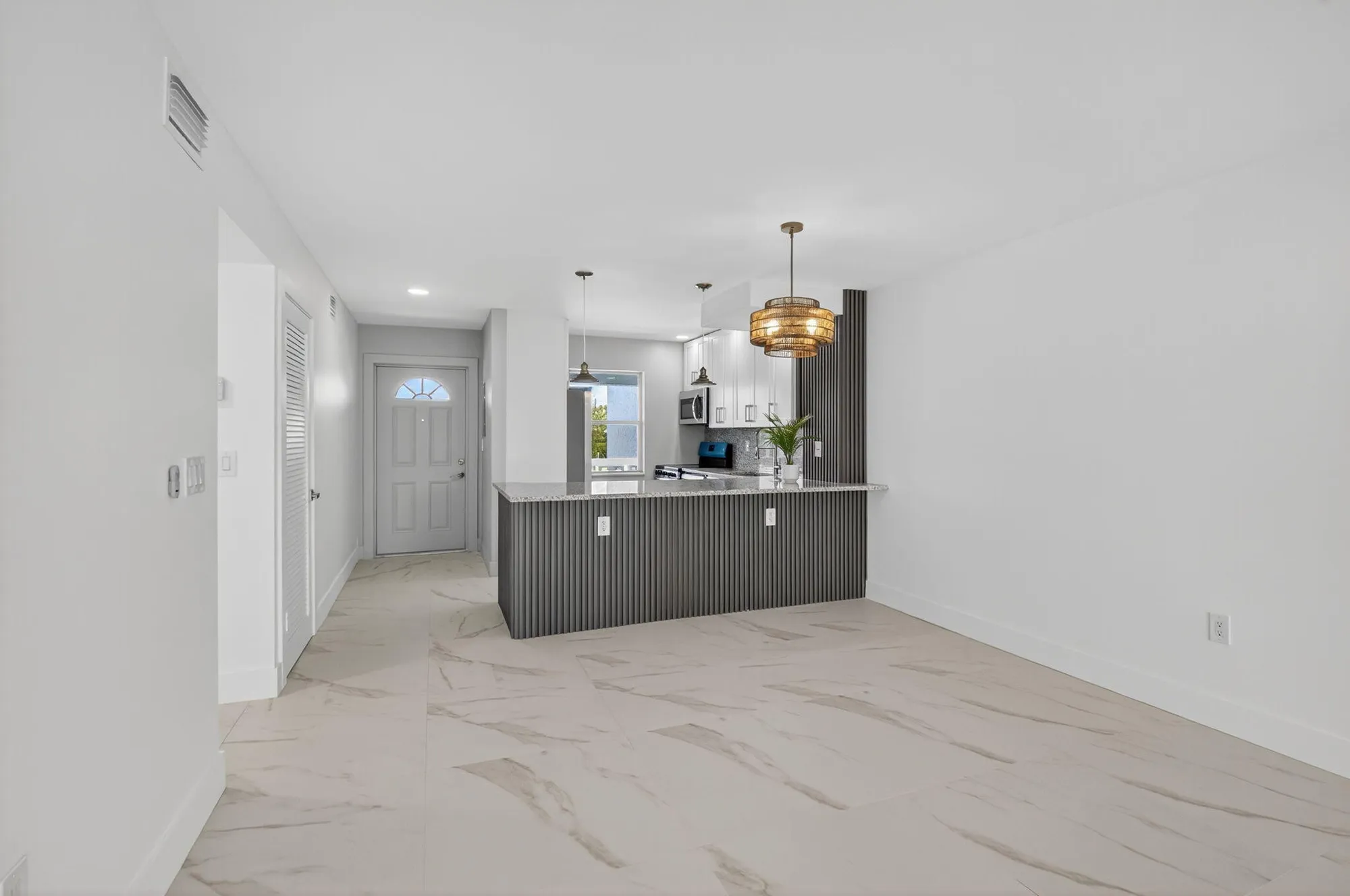 Property Slideshow image 6 of 31 | 9886 marina blvd apt 622, Boca Raton, FL, 33428