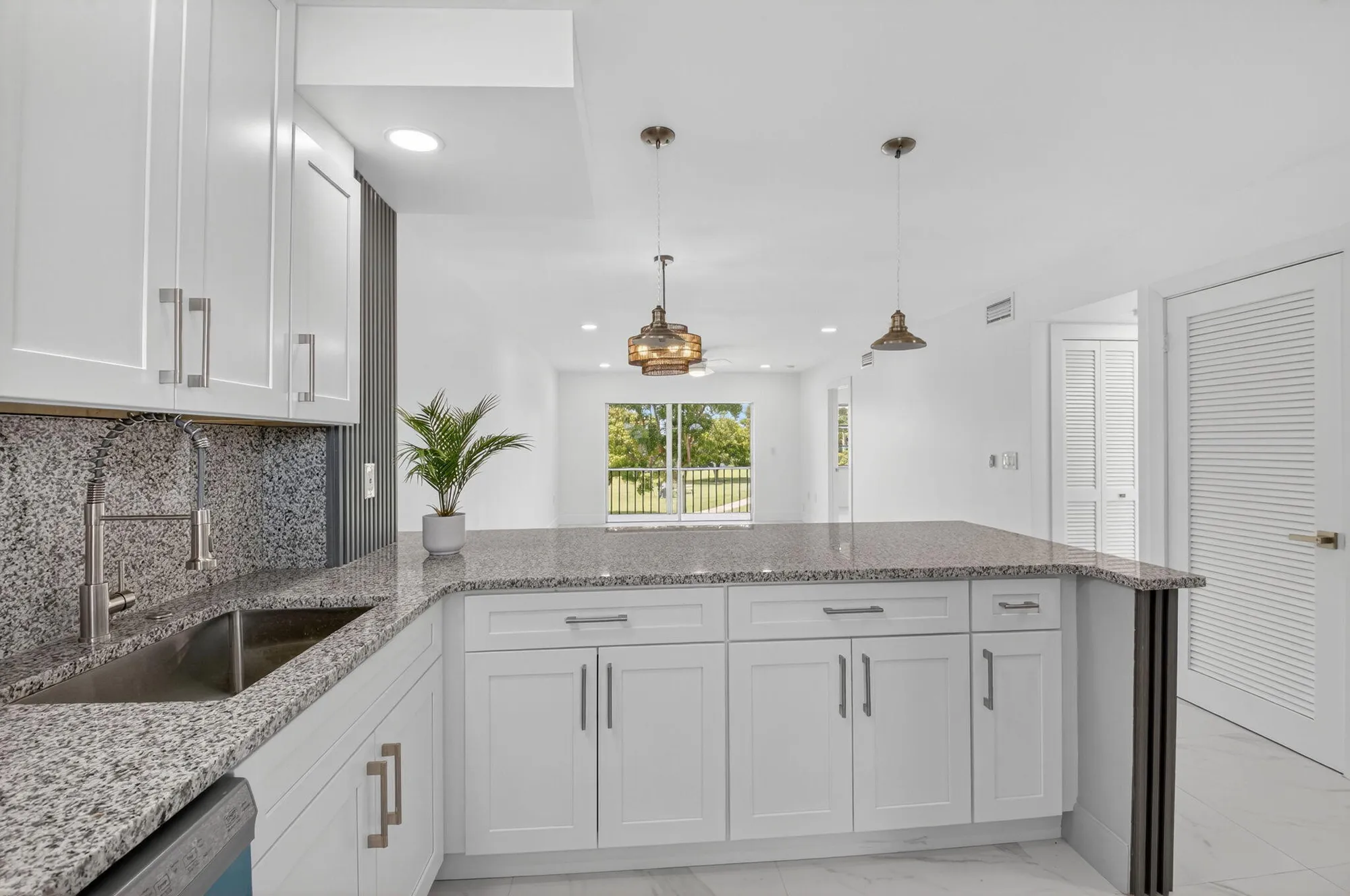 Property Slideshow image 4 of 31 | 9886 marina blvd apt 622, Boca Raton, FL, 33428