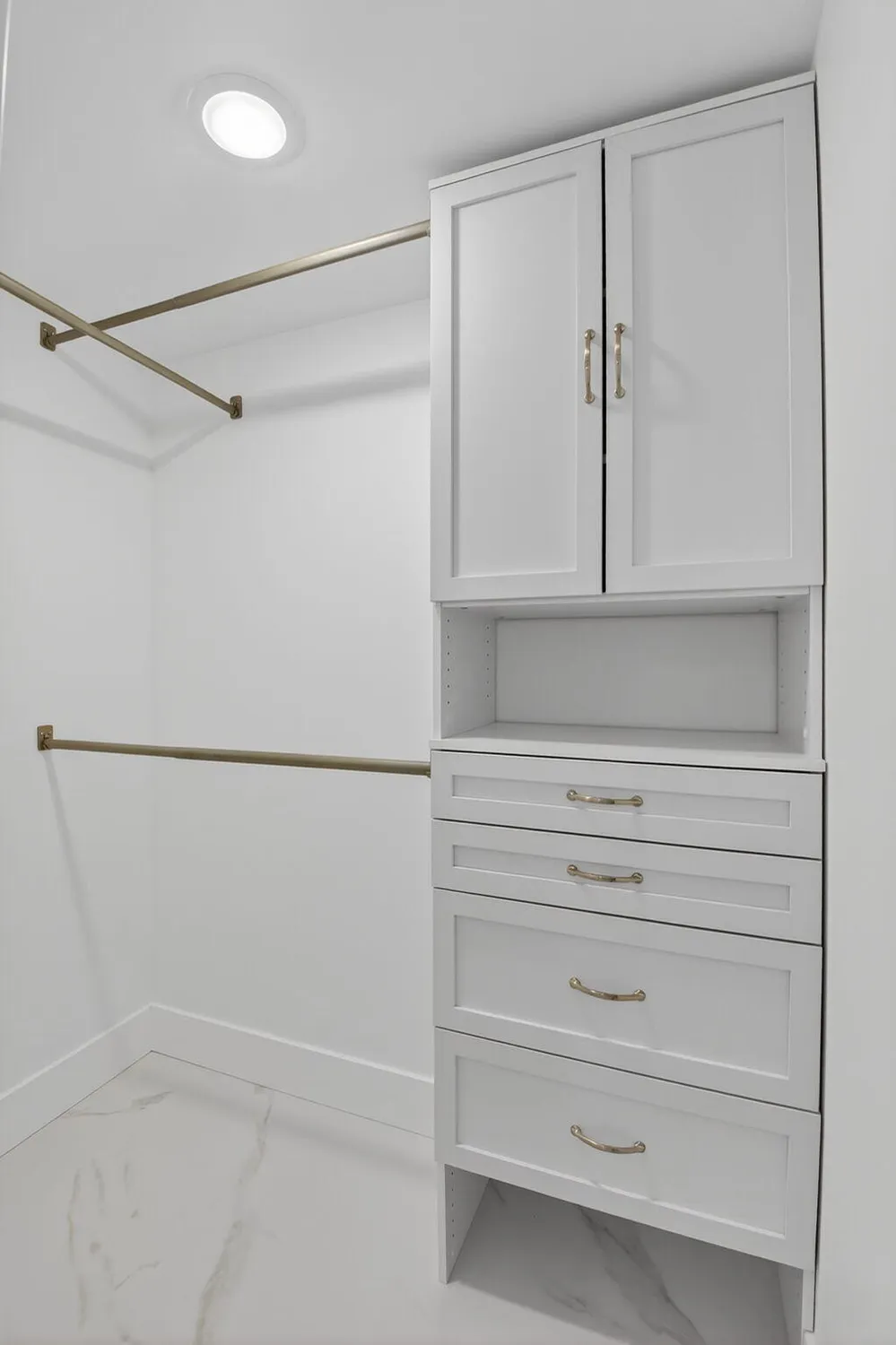 Property Slideshow image 13 of 31 | 9886 marina blvd apt 622, Boca Raton, FL, 33428