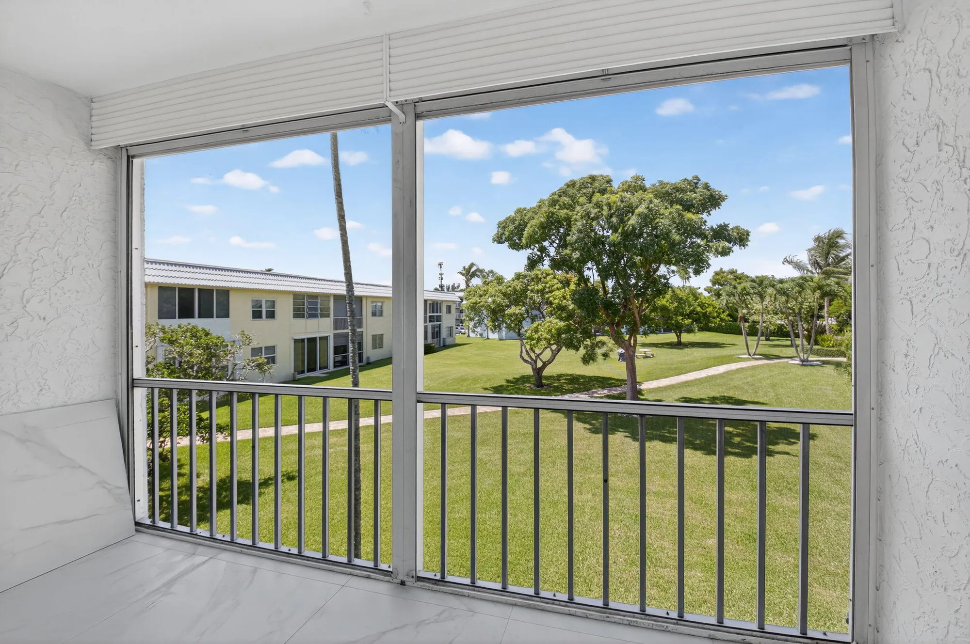 Property Slideshow image 26 of 31 | 9886 marina blvd apt 622, Boca Raton, FL, 33428