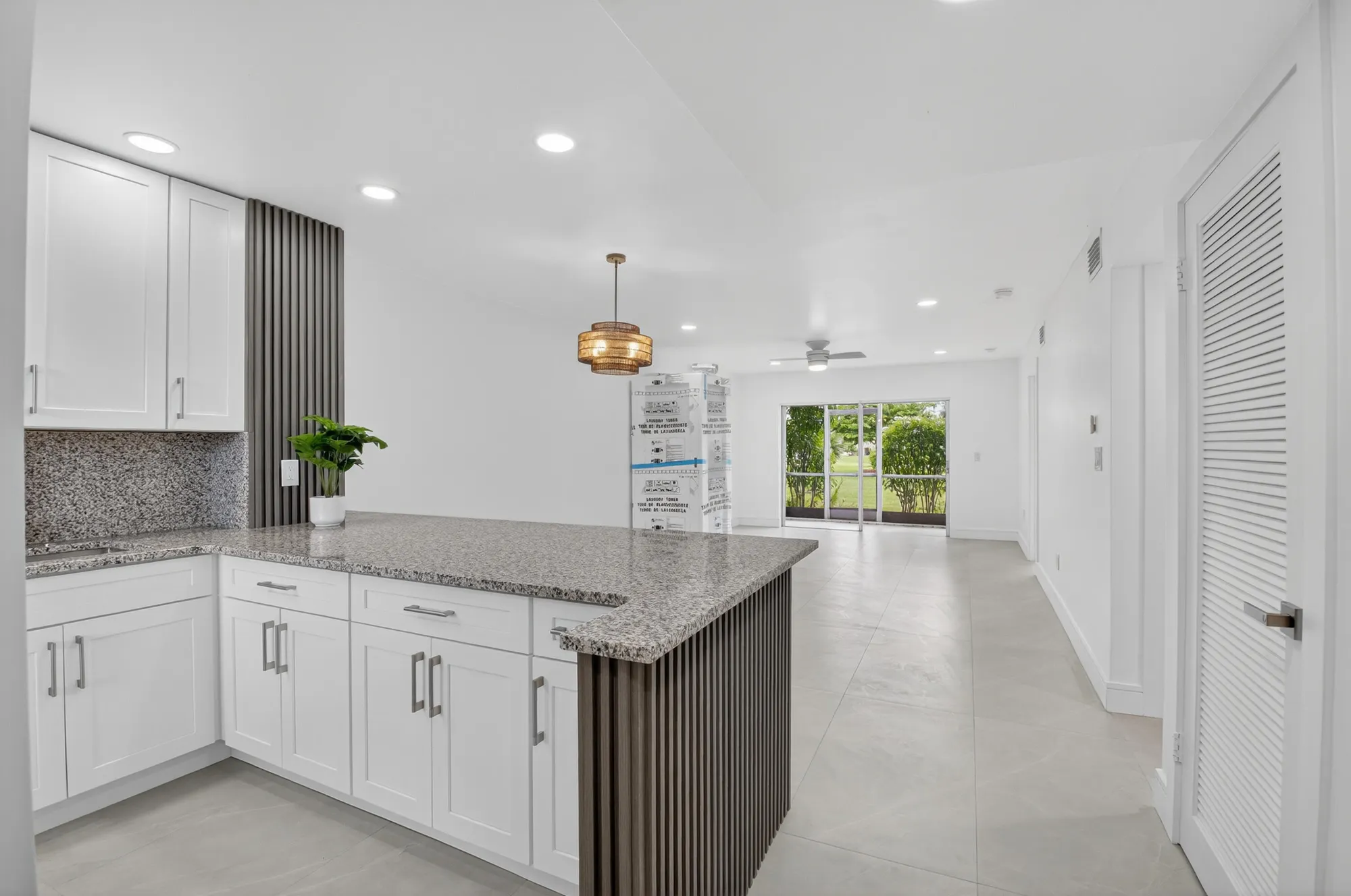 Property Slideshow image 10 of 43 | 9880 marina blvd apt 1509, Boca Raton, FL, 33428