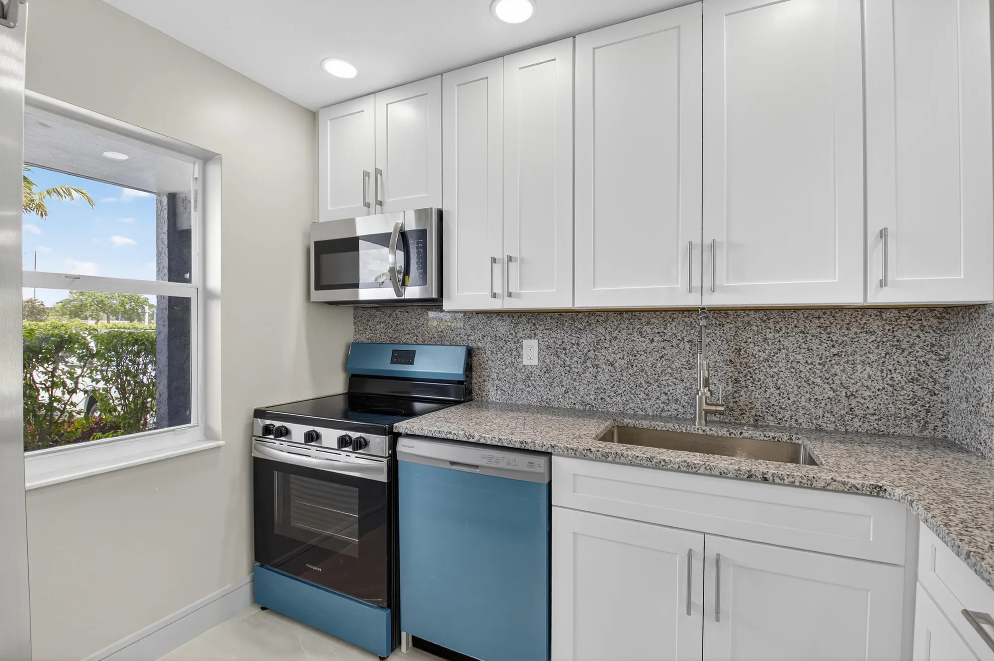 Property Slideshow image 6 of 43 | 9880 marina blvd apt 1509, Boca Raton, FL, 33428