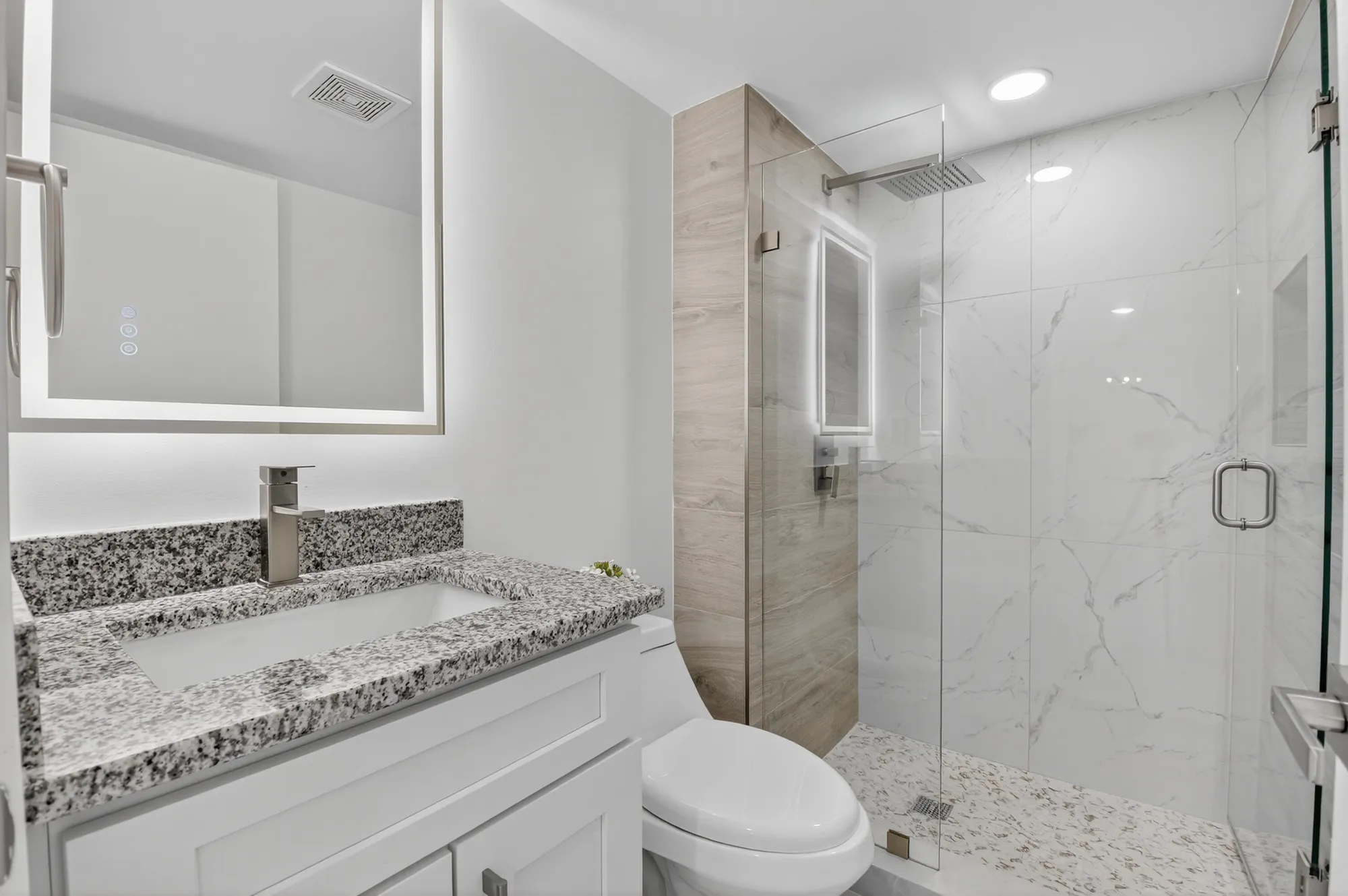 Property Slideshow image 21 of 43 | 9880 marina blvd apt 1509, Boca Raton, FL, 33428