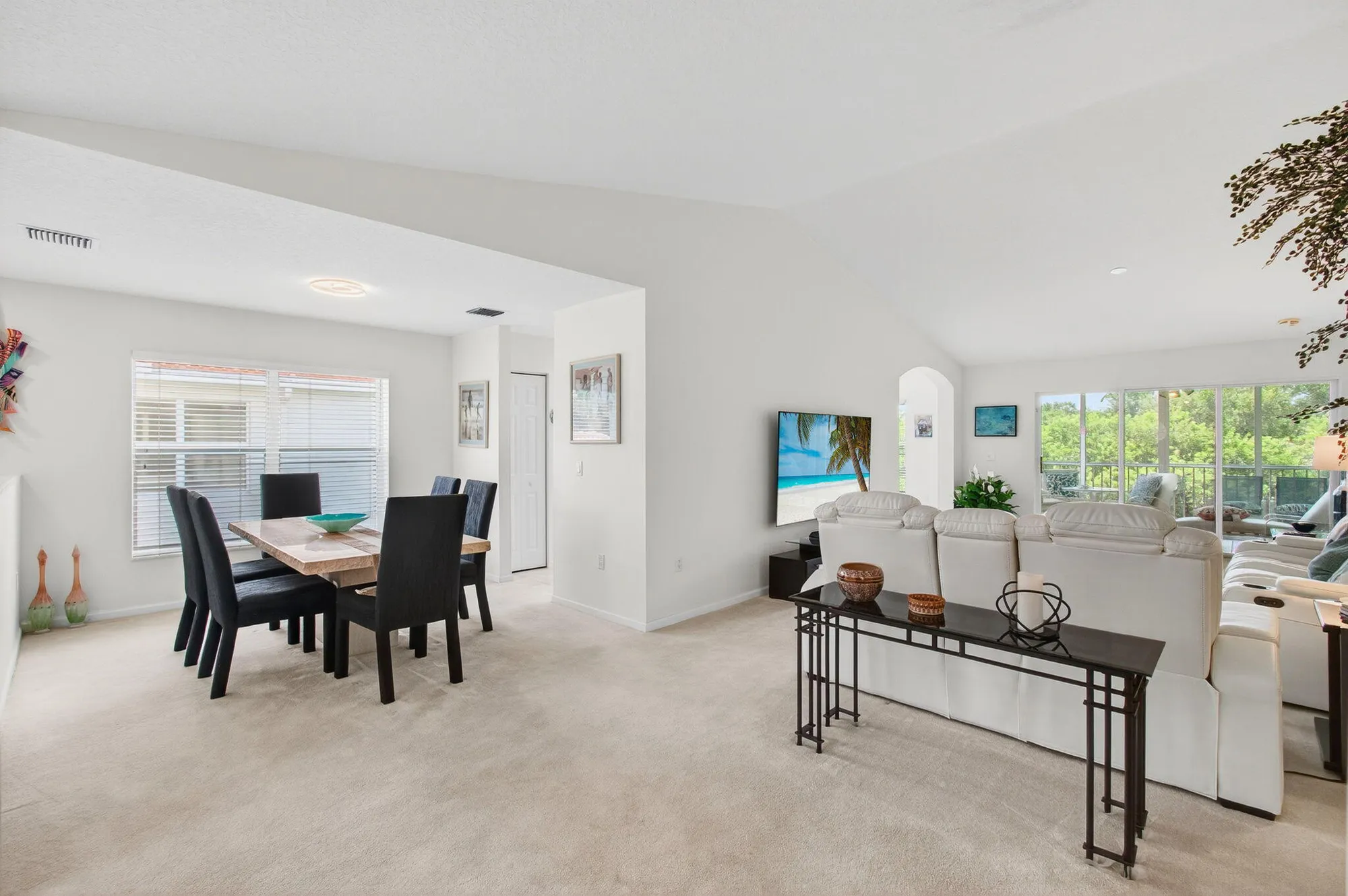 Property Slideshow image 9 of 75 | 7676 springwater pl apt 201, Boynton Beach, FL, 33437