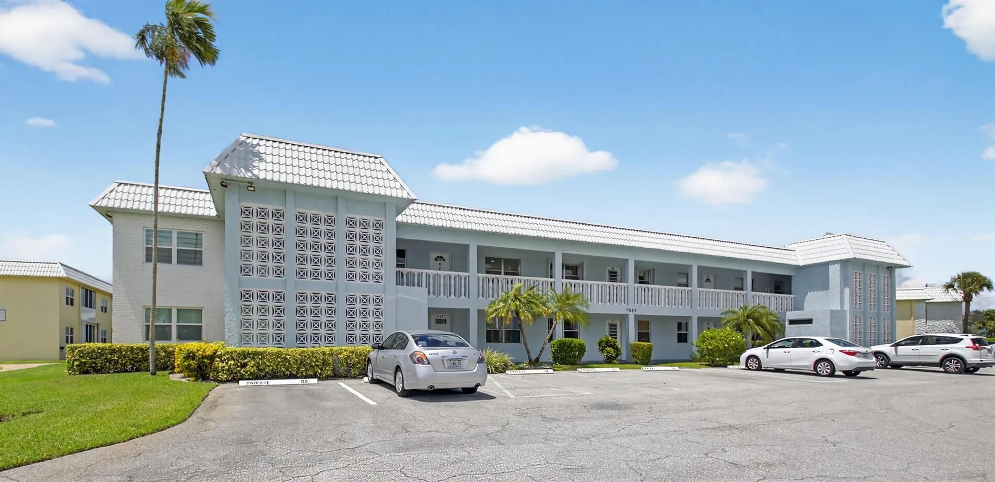 Property Slideshow image 20 of 31 | 9886 marina blvd apt 622, Boca Raton, FL, 33428