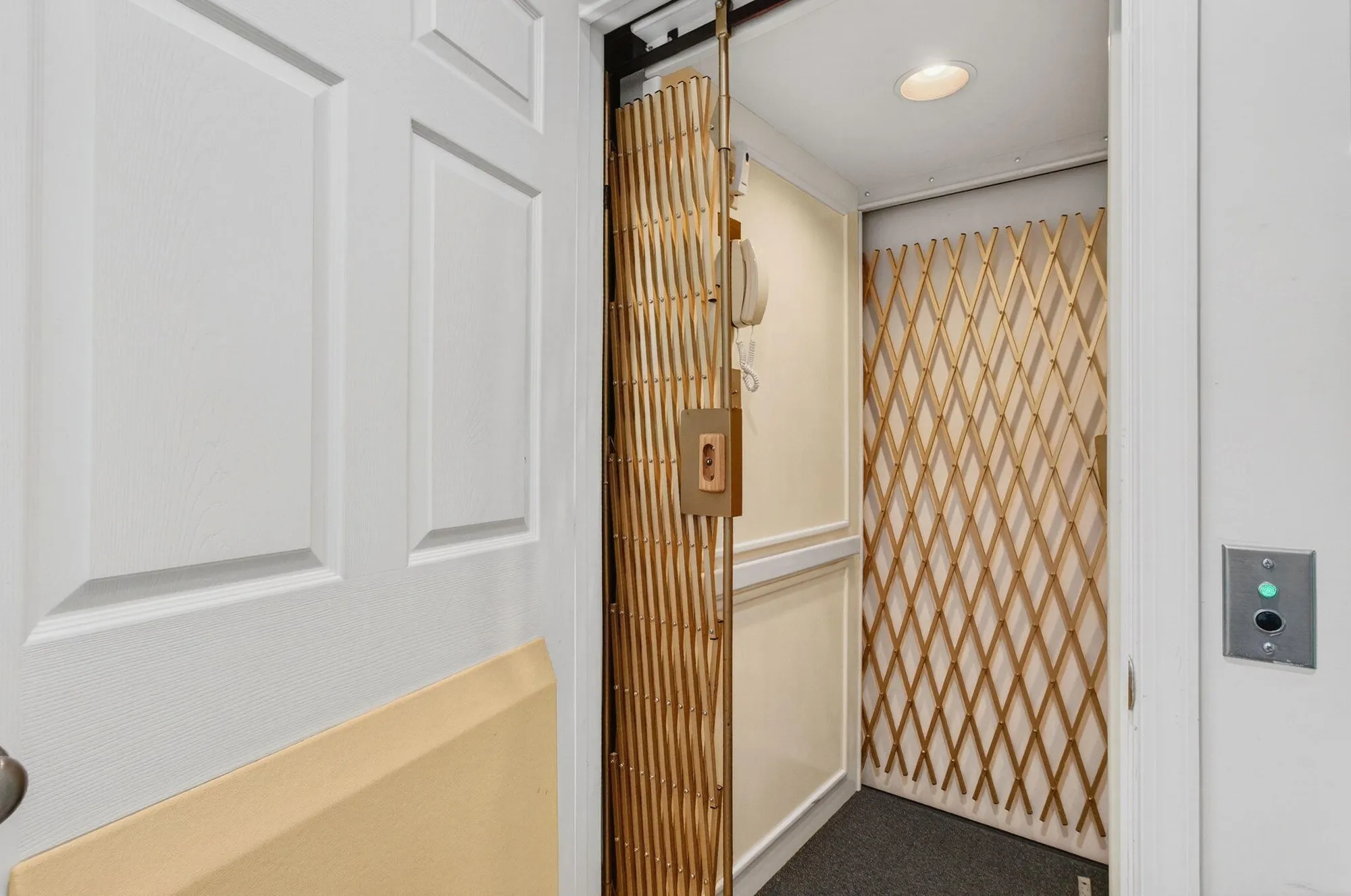 Property Slideshow image 33 of 75 | 7676 springwater pl apt 201, Boynton Beach, FL, 33437