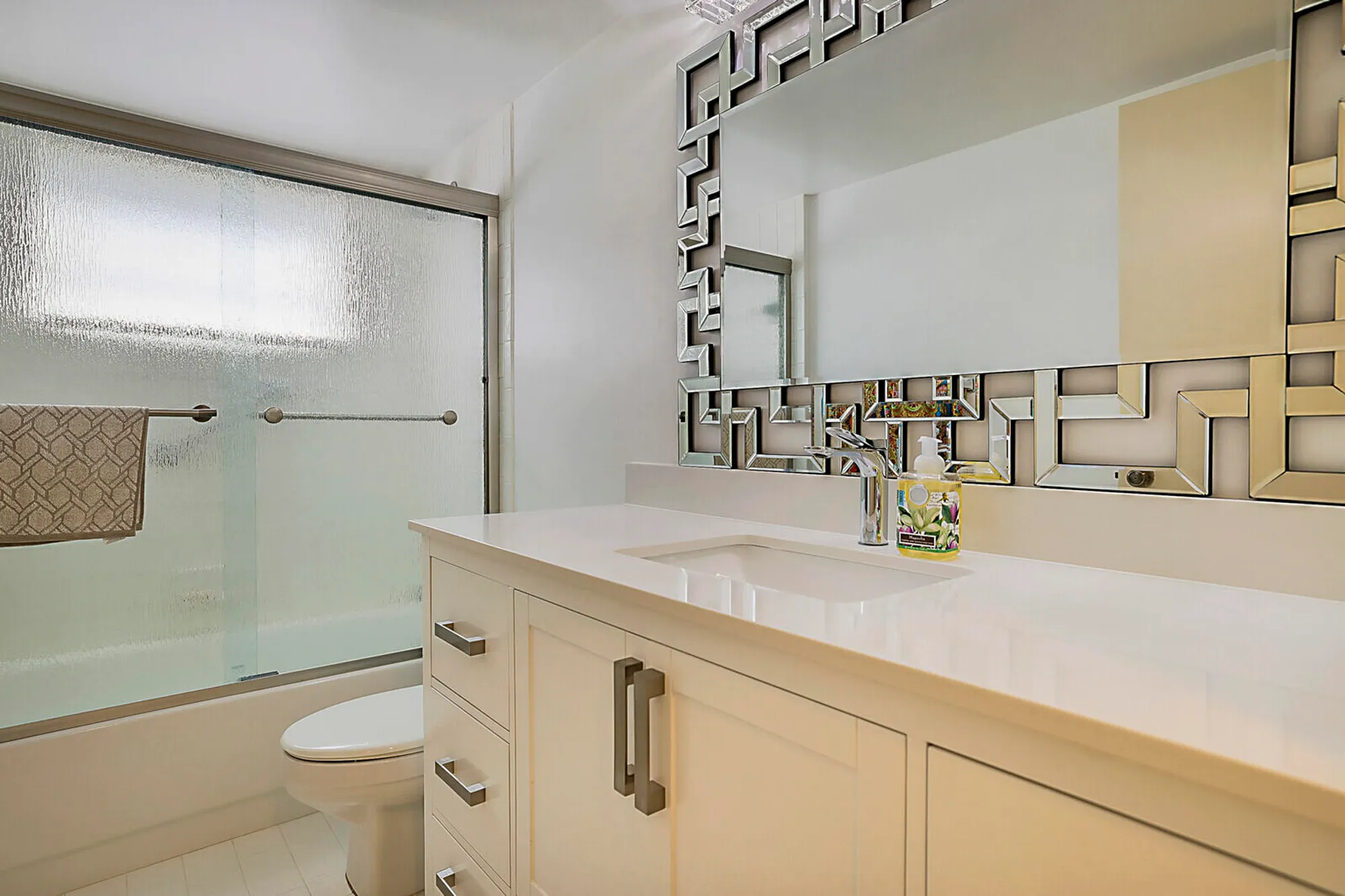 Property Slideshow image 26 of 33 | 6037 pointe regal cir apt 301, Delray Beach, FL, 33484