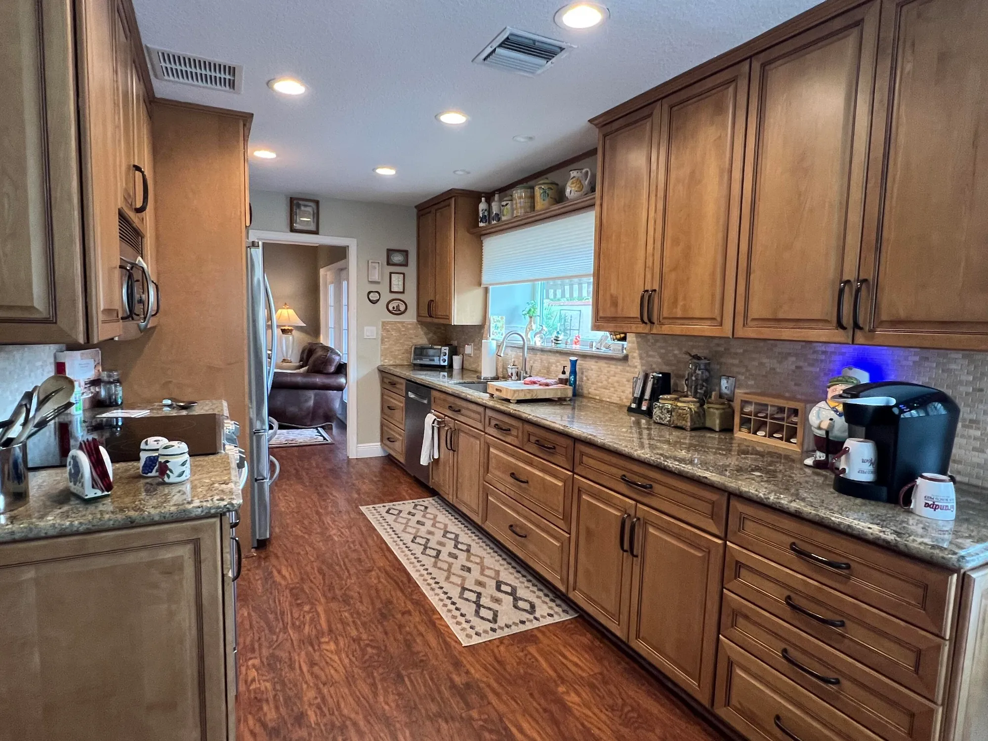 Property Slideshow image 9 of 27 | 11123 applegate cir, Boynton Beach, FL, 33437