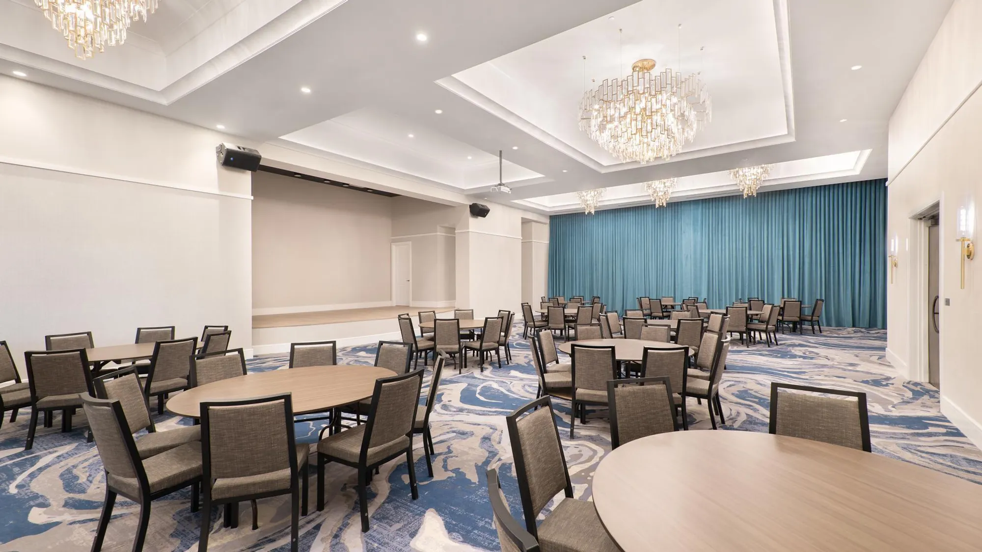 Property Slideshow image 35 of 47 | 10005 driftwood way, Palm Beach Gardens, FL, 33412