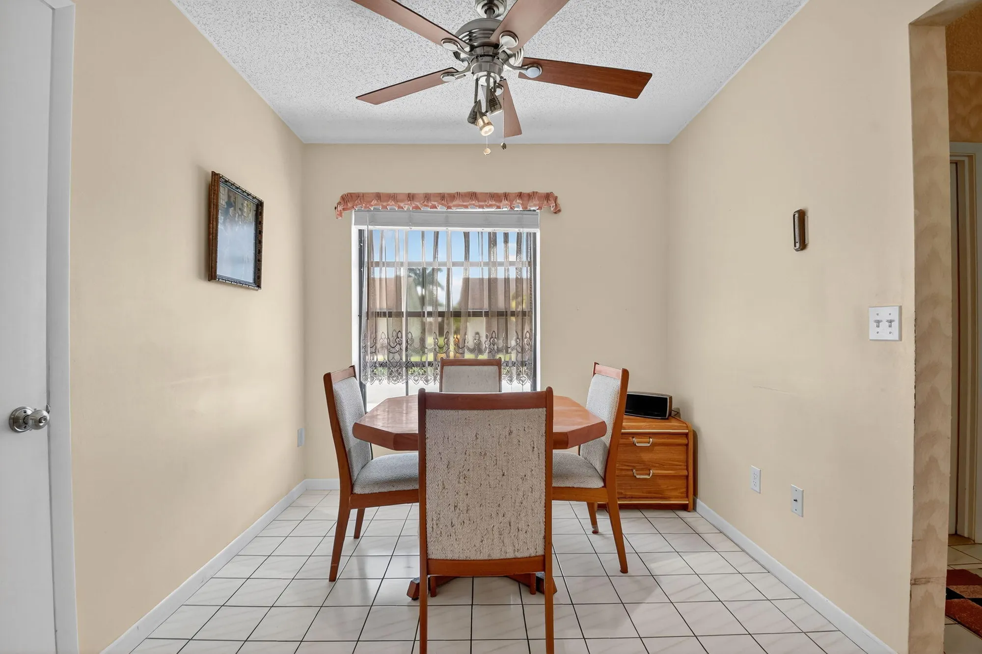 Property Slideshow image 6 of 21 | 6262 tall cypress cir, Greenacres, FL, 33463