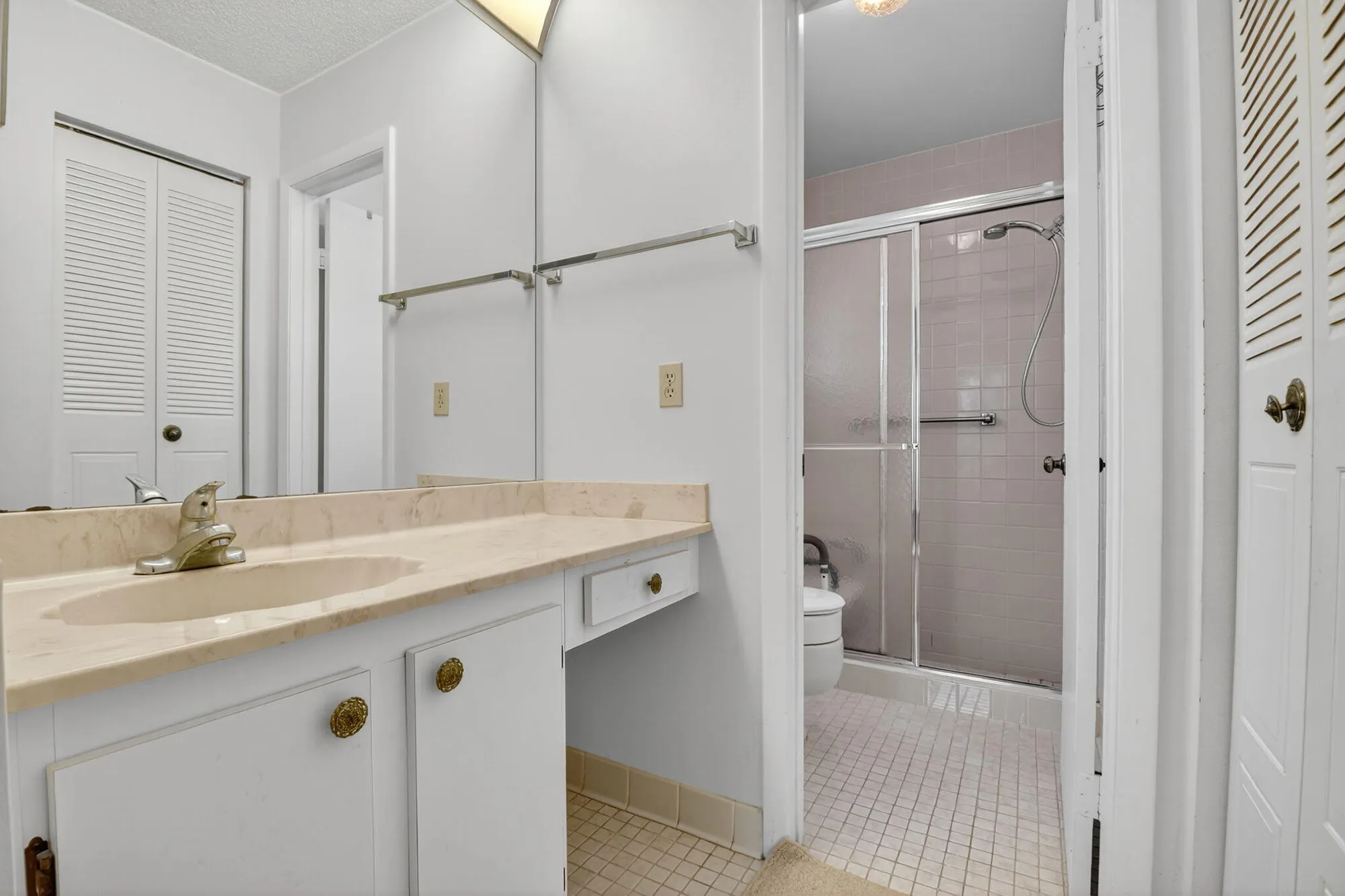 Property Slideshow image 15 of 21 | 6262 tall cypress cir, Greenacres, FL, 33463