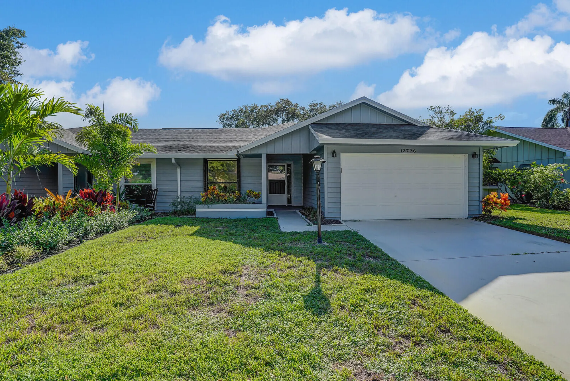 Property Slideshow image 5 of 42 | 12726 se pinehurst ct, Hobe Sound, FL, 33455