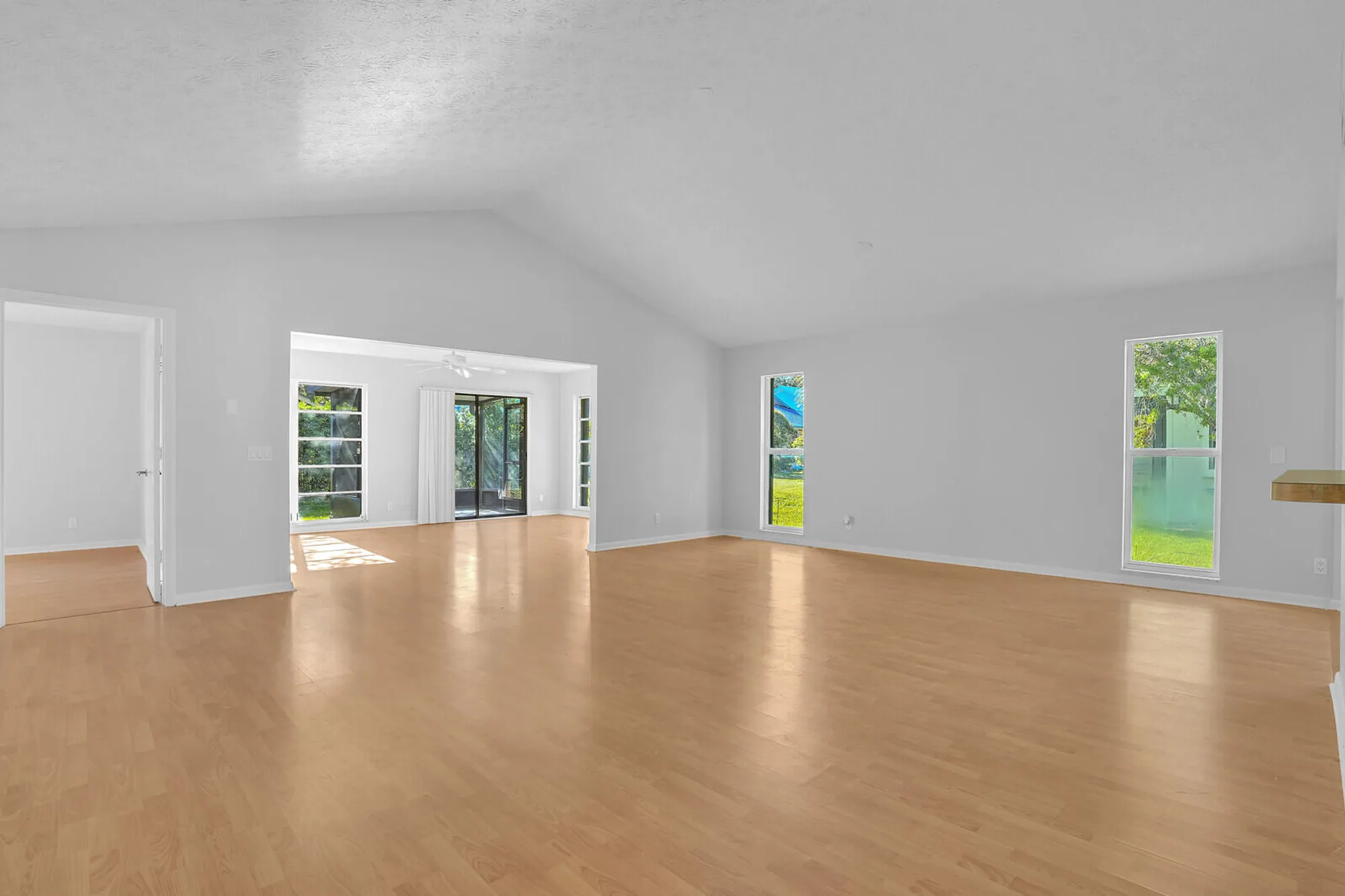 Property Slideshow image 13 of 42 | 12726 se pinehurst ct, Hobe Sound, FL, 33455
