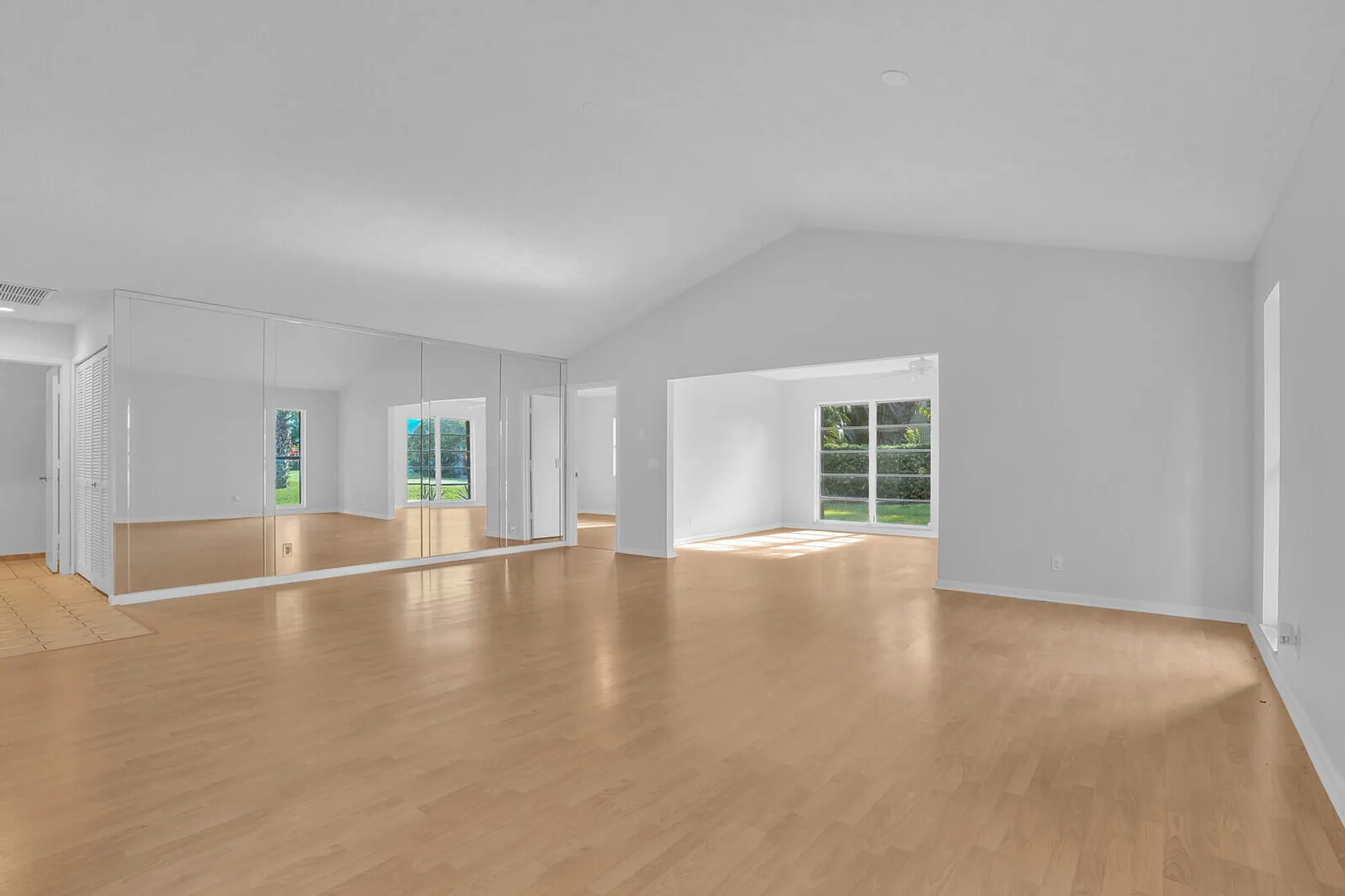 Property Slideshow image 18 of 42 | 12726 se pinehurst ct, Hobe Sound, FL, 33455